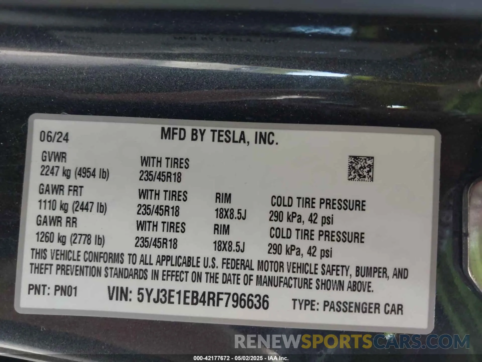 9 Photograph of a damaged car 5YJ3E1EB4RF796636 TESLA MODEL 3 2024