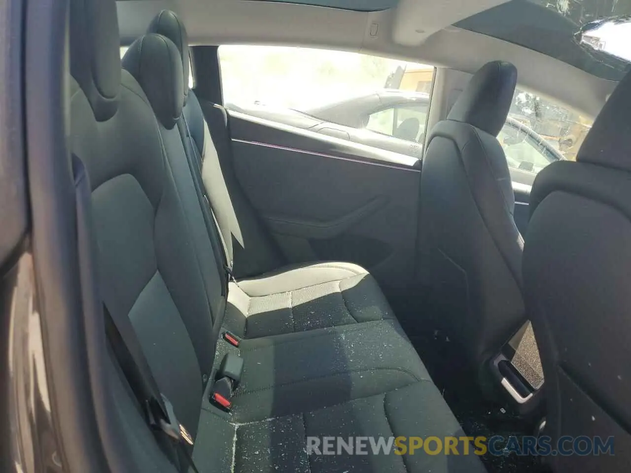 10 Фотография поврежденного автомобиля 5YJ3E1EB5RF735795 TESLA MODEL 3 2024