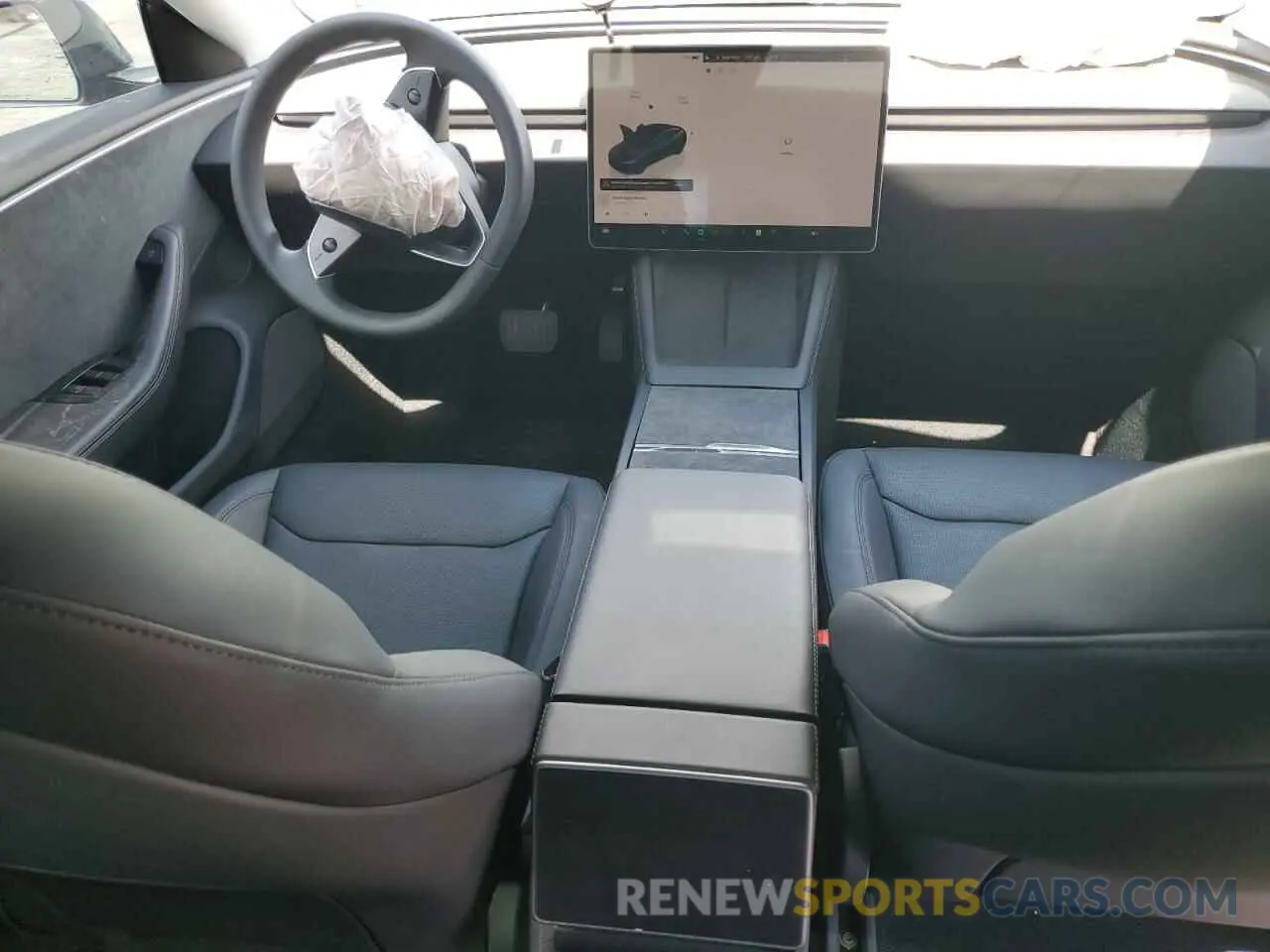 8 Фотография поврежденного автомобиля 5YJ3E1EB5RF737790 TESLA MODEL 3 2024