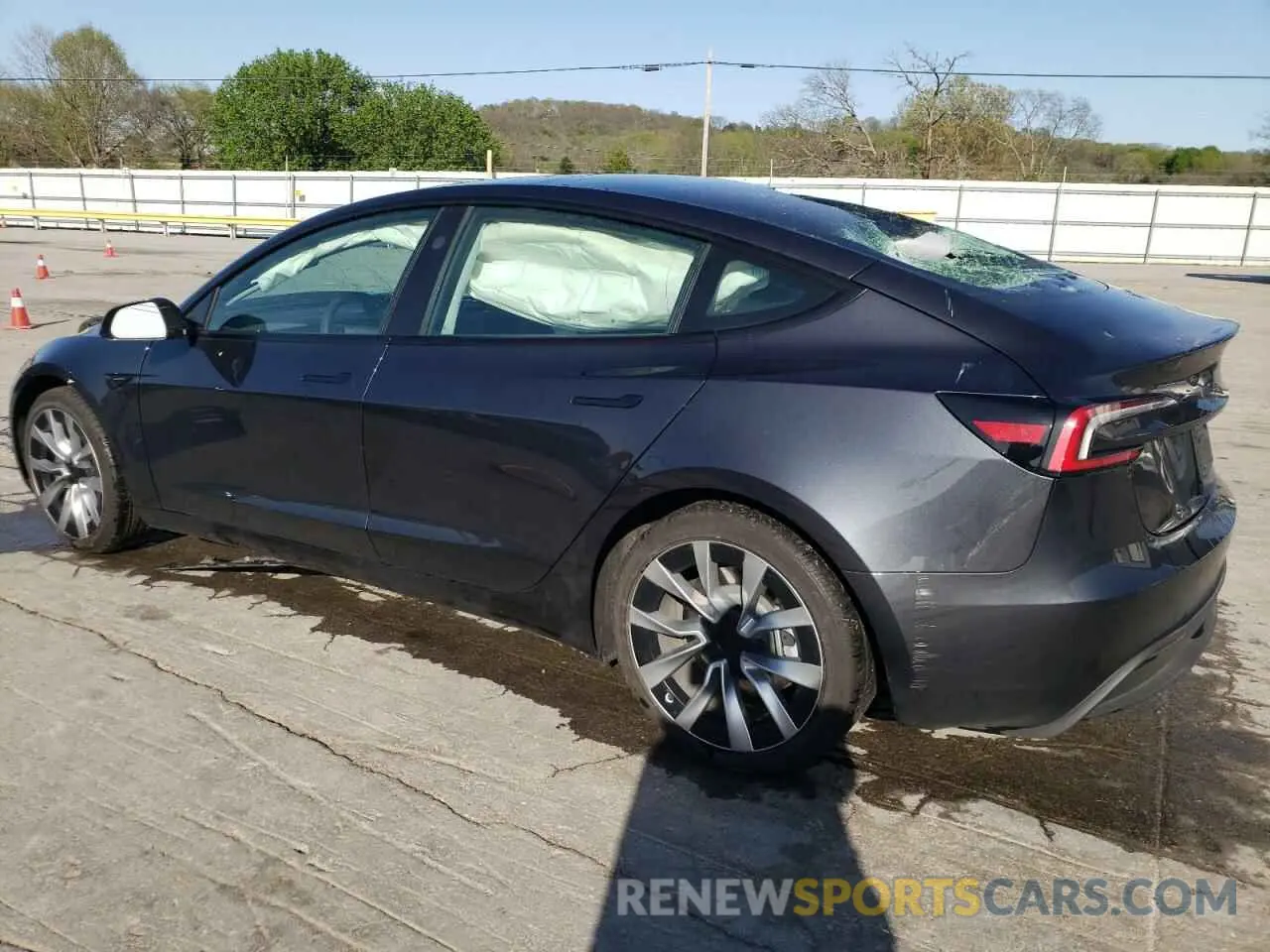 2 Photograph of a damaged car 5YJ3E1EB5RF788173 TESLA MODEL 3 2024