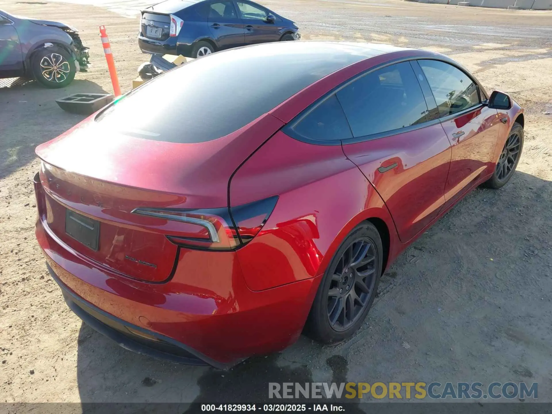 4 Photograph of a damaged car 5YJ3E1EB5RF790277 TESLA MODEL 3 2024