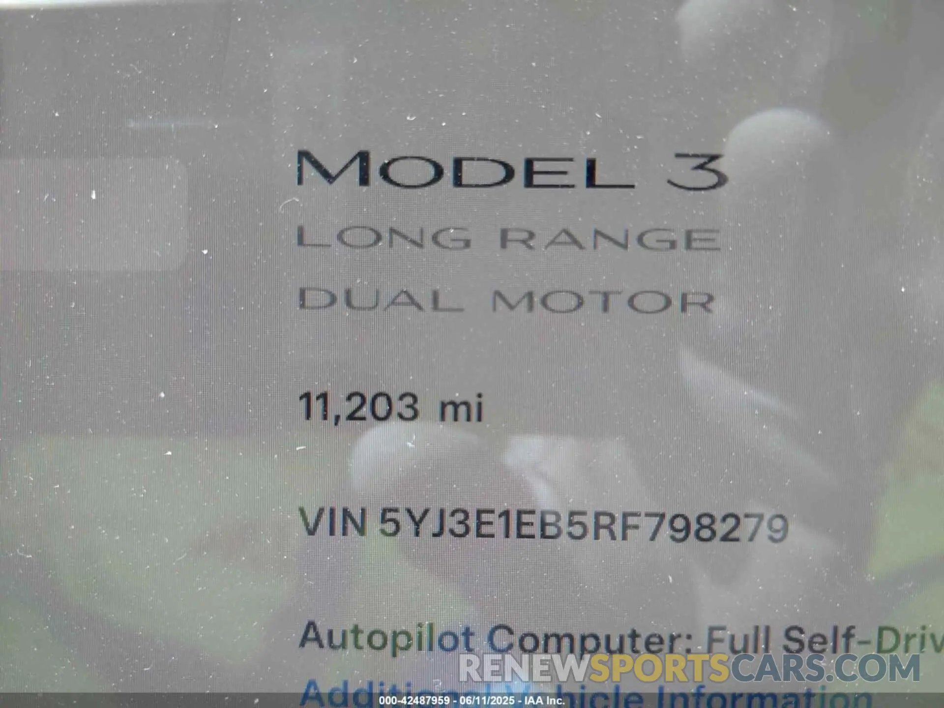 15 Фотография поврежденного автомобиля 5YJ3E1EB5RF798279 TESLA MODEL 3 2024