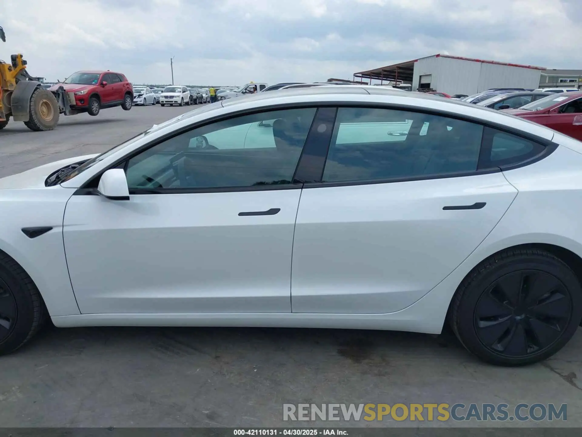 14 Photograph of a damaged car 5YJ3E1EB6RF795164 TESLA MODEL 3 2024