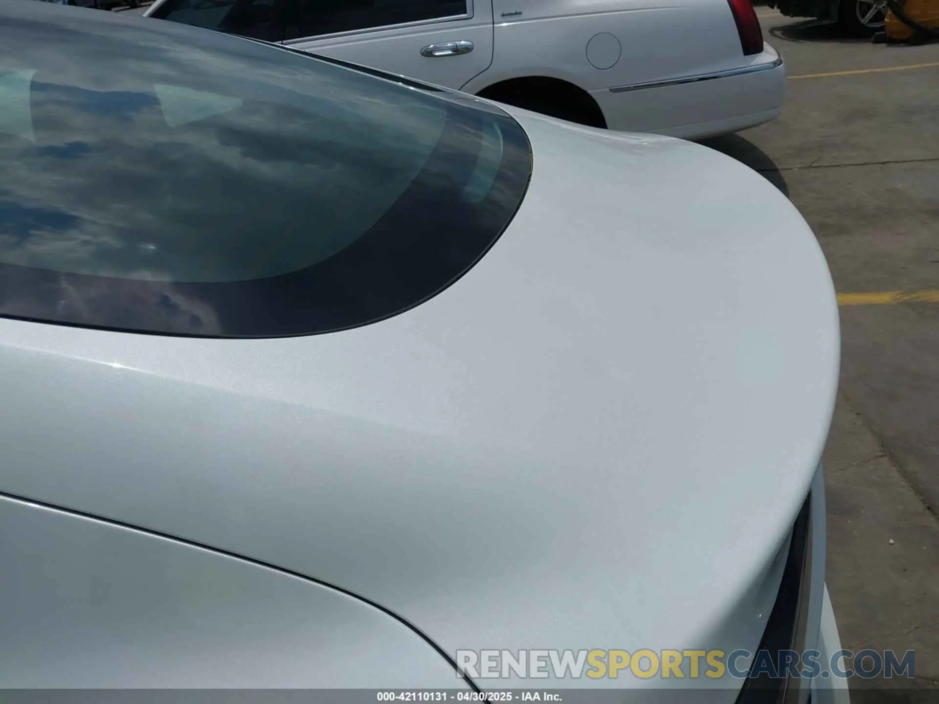 19 Photograph of a damaged car 5YJ3E1EB6RF795164 TESLA MODEL 3 2024