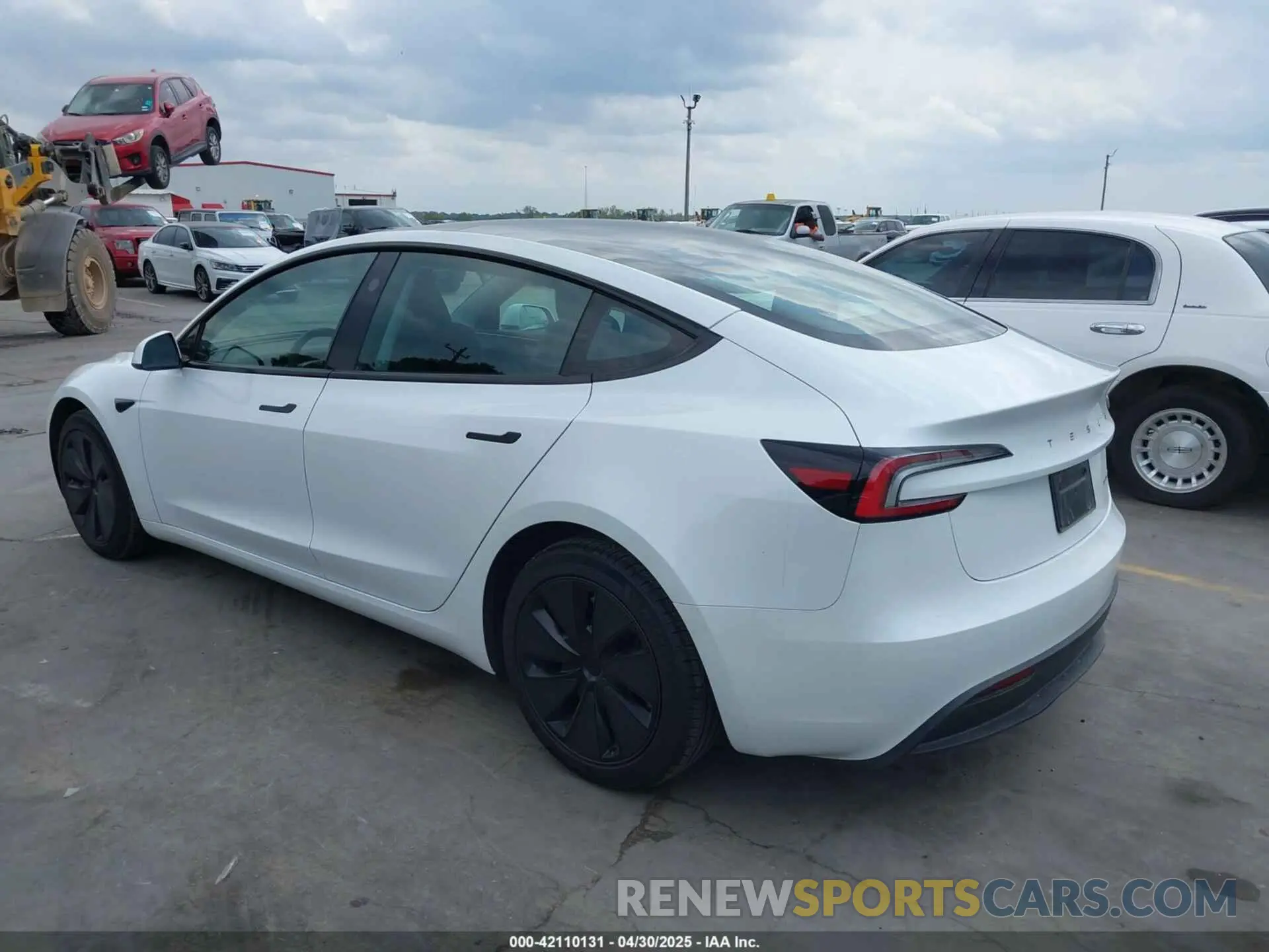 3 Photograph of a damaged car 5YJ3E1EB6RF795164 TESLA MODEL 3 2024