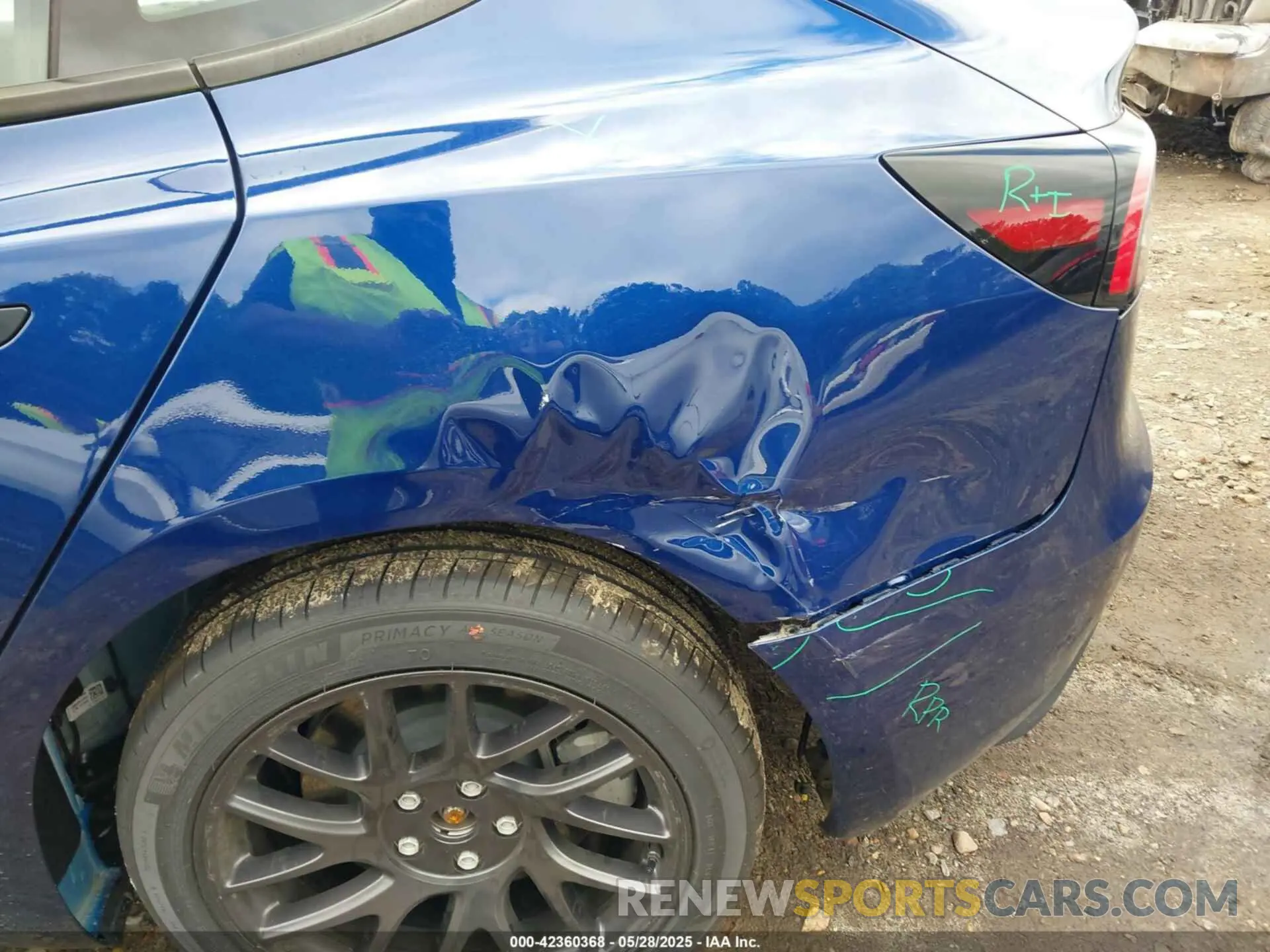 6 Photograph of a damaged car 5YJ3E1EB6RF795181 TESLA MODEL 3 2024