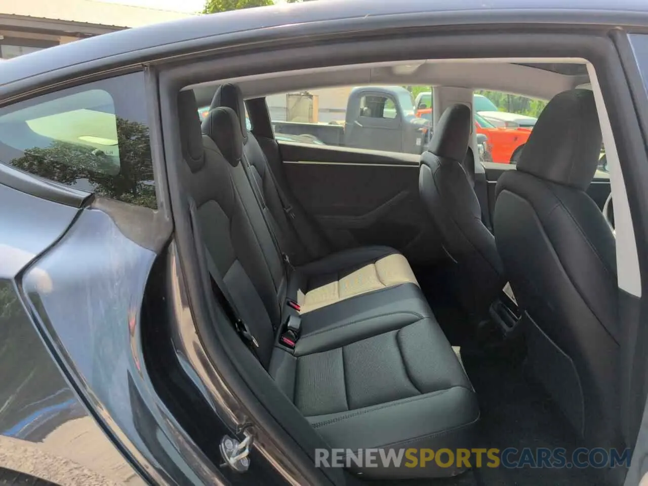 6 Photograph of a damaged car 5YJ3E1EB6RF796279 TESLA MODEL 3 2024