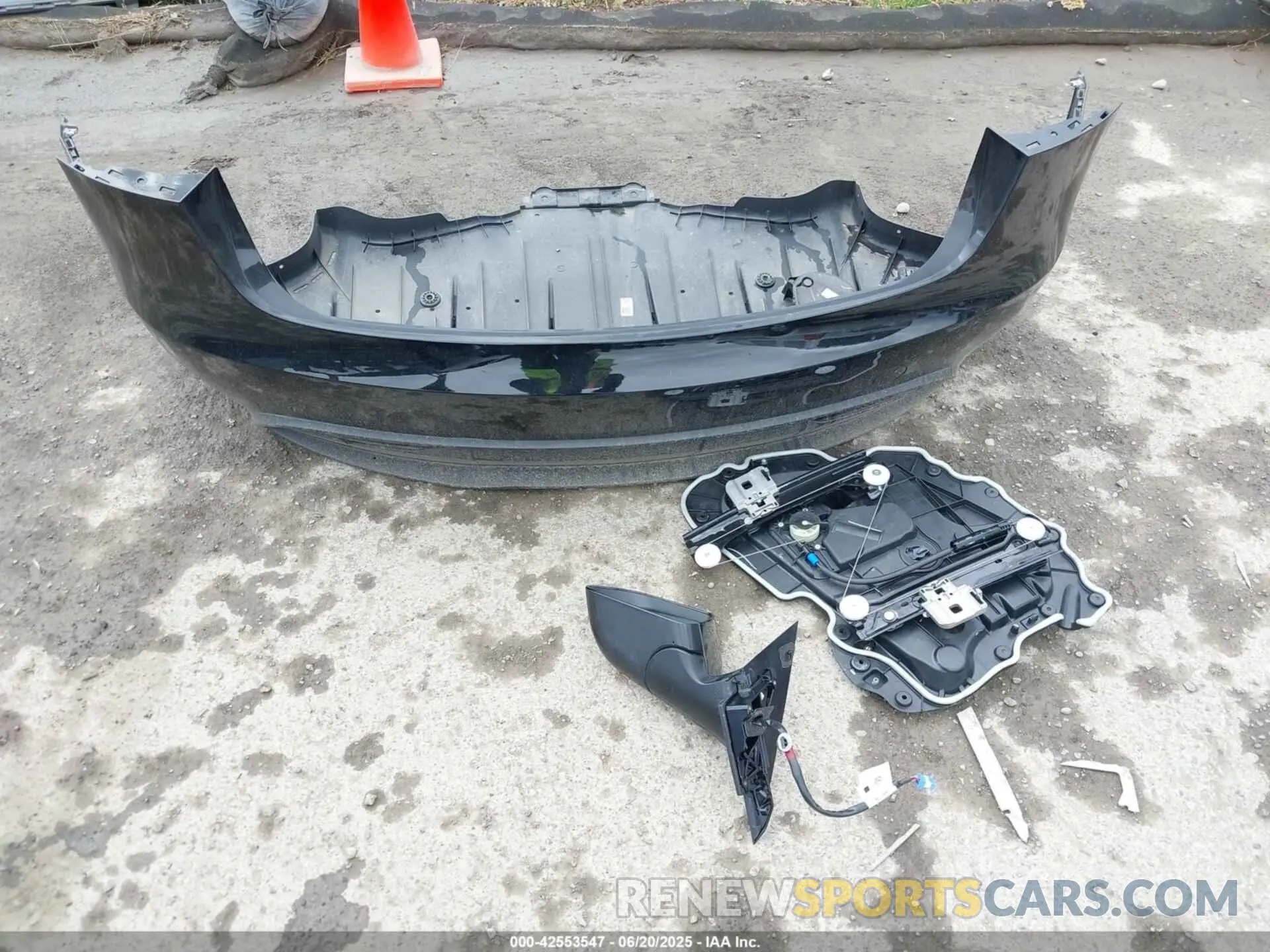 12 Photograph of a damaged car 5YJ3E1EB6RF797223 TESLA MODEL 3 2024