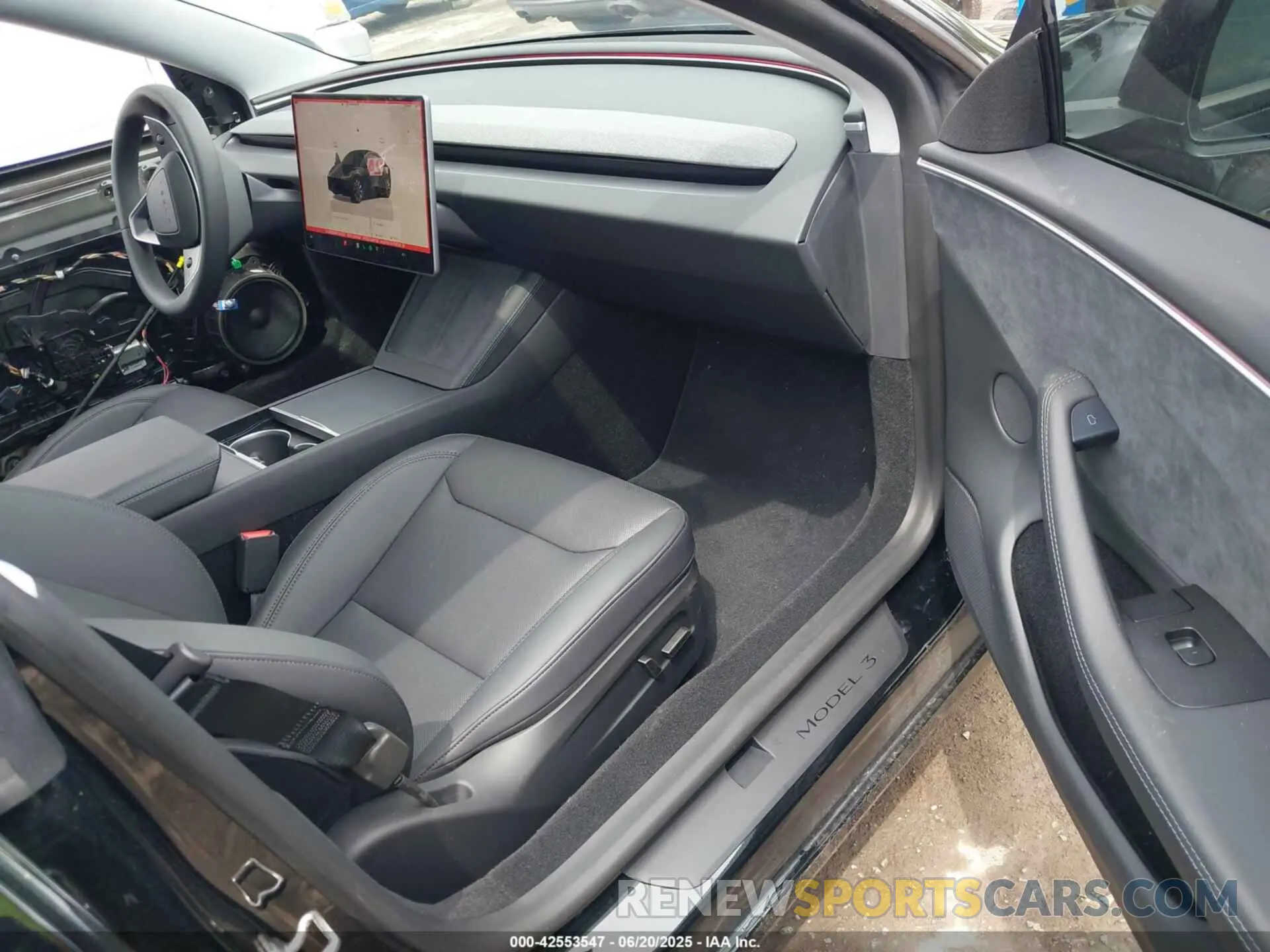 5 Photograph of a damaged car 5YJ3E1EB6RF797223 TESLA MODEL 3 2024