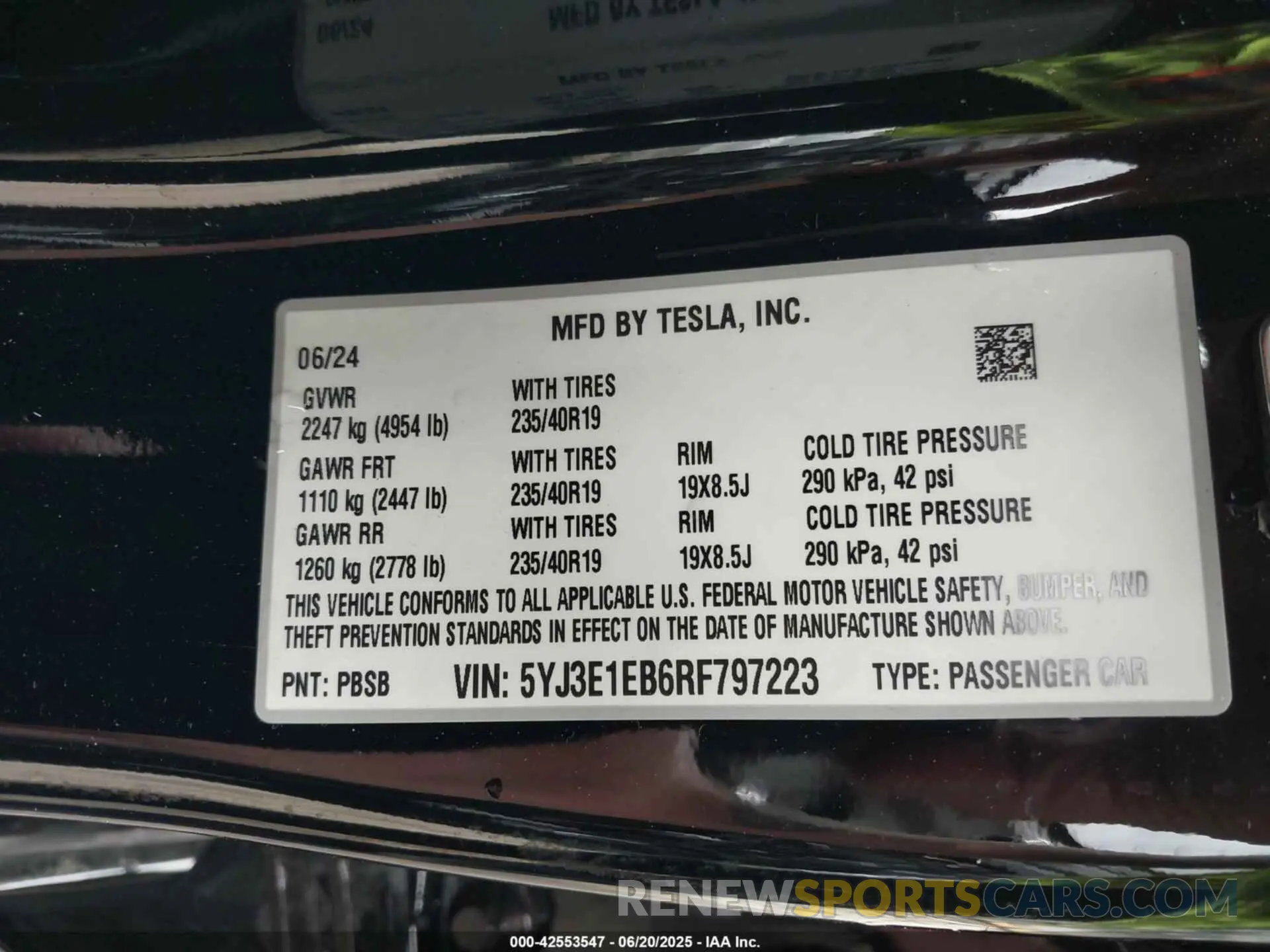 9 Photograph of a damaged car 5YJ3E1EB6RF797223 TESLA MODEL 3 2024