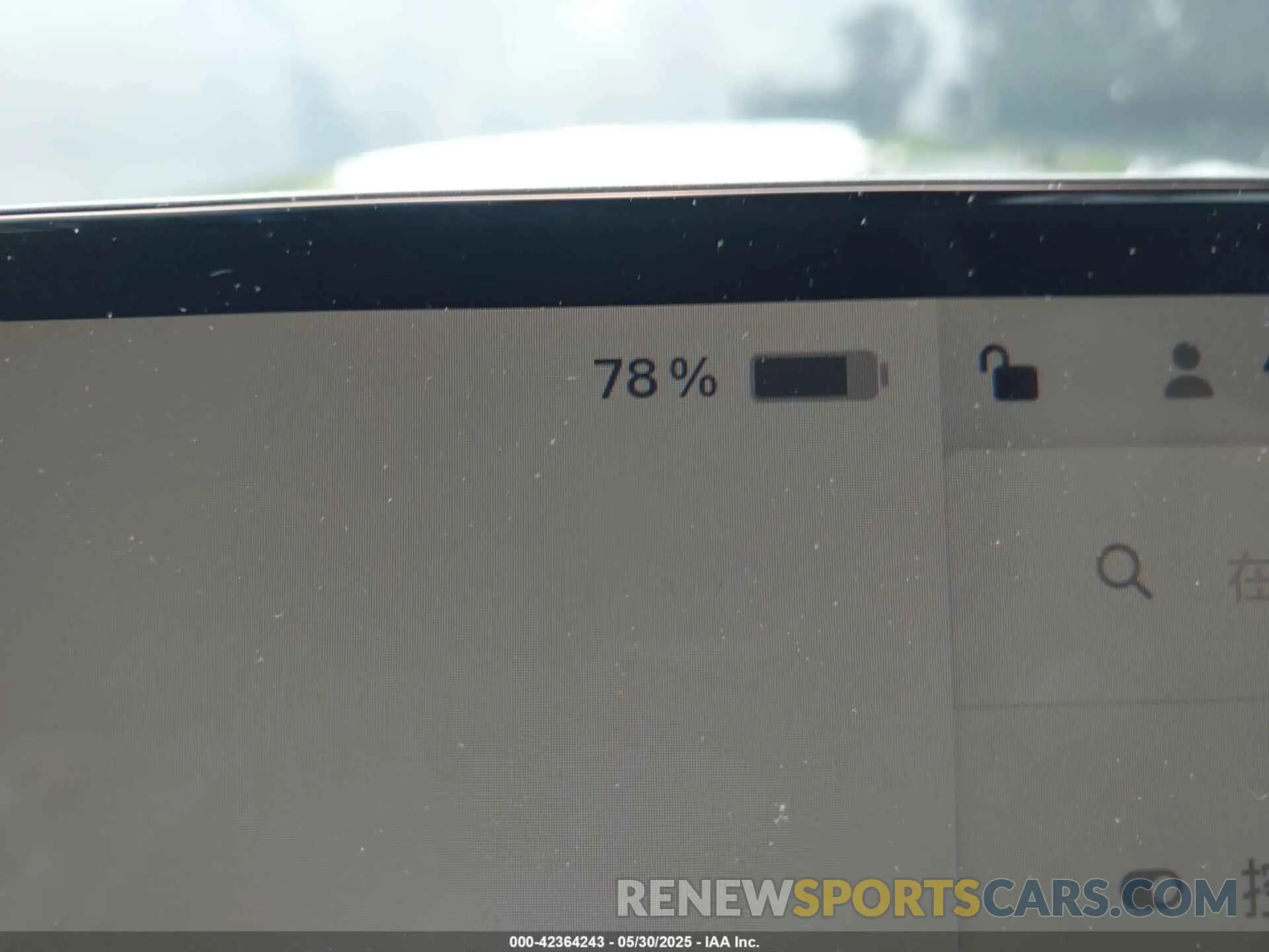 17 Photograph of a damaged car 5YJ3E1EB6RF830852 TESLA MODEL 3 2024