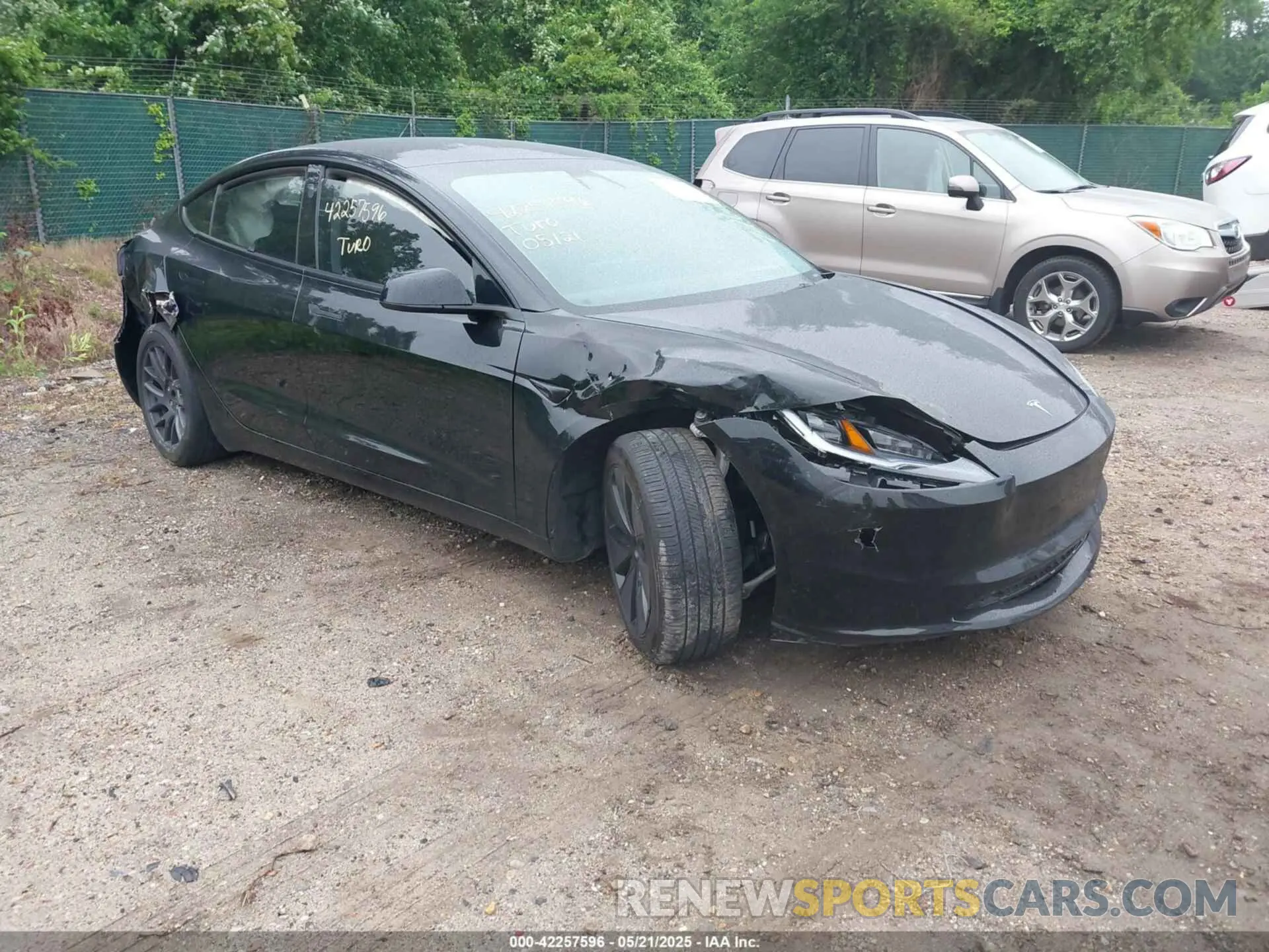 1 Фотография поврежденного автомобиля 5YJ3E1EB7RF717234 TESLA MODEL 3 2024