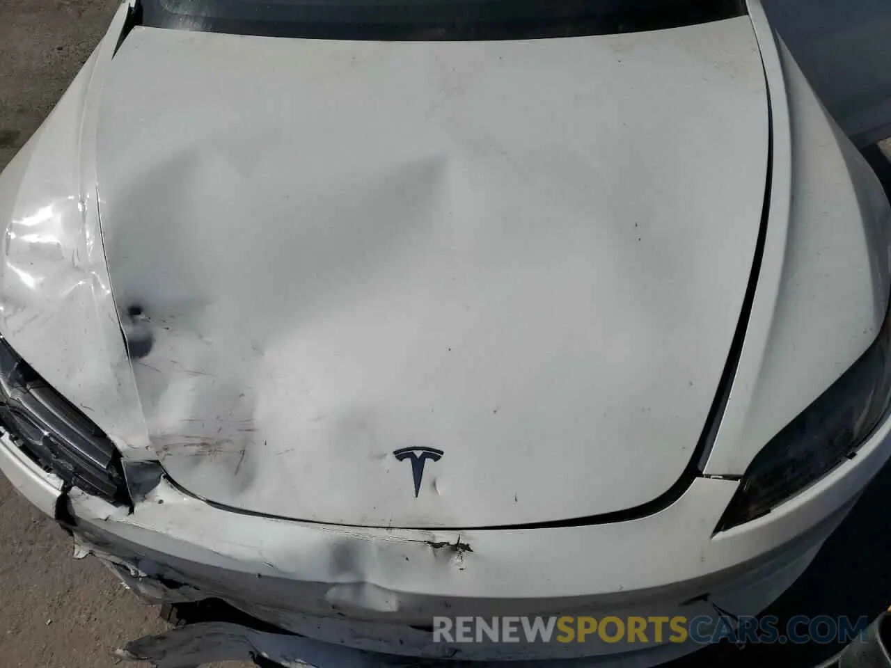 11 Photograph of a damaged car 5YJ3E1EB7RF732915 TESLA MODEL 3 2024