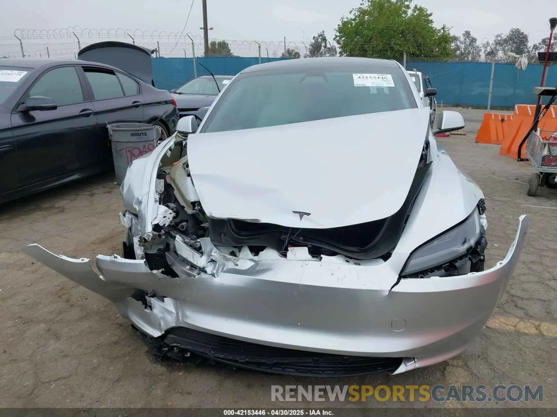 12 Фотография поврежденного автомобиля 5YJ3E1EB7RF754672 TESLA MODEL 3 2024
