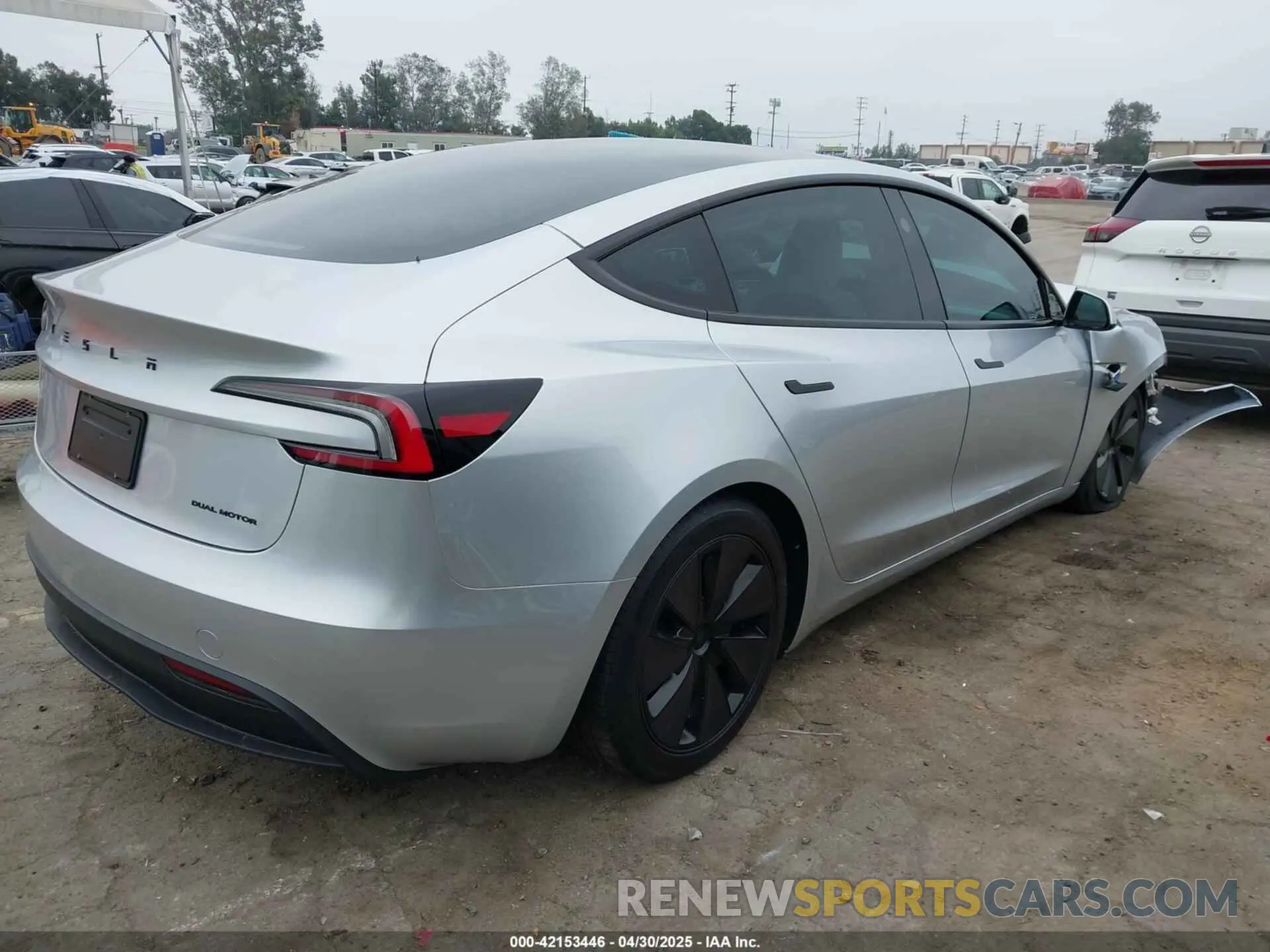 4 Фотография поврежденного автомобиля 5YJ3E1EB7RF754672 TESLA MODEL 3 2024
