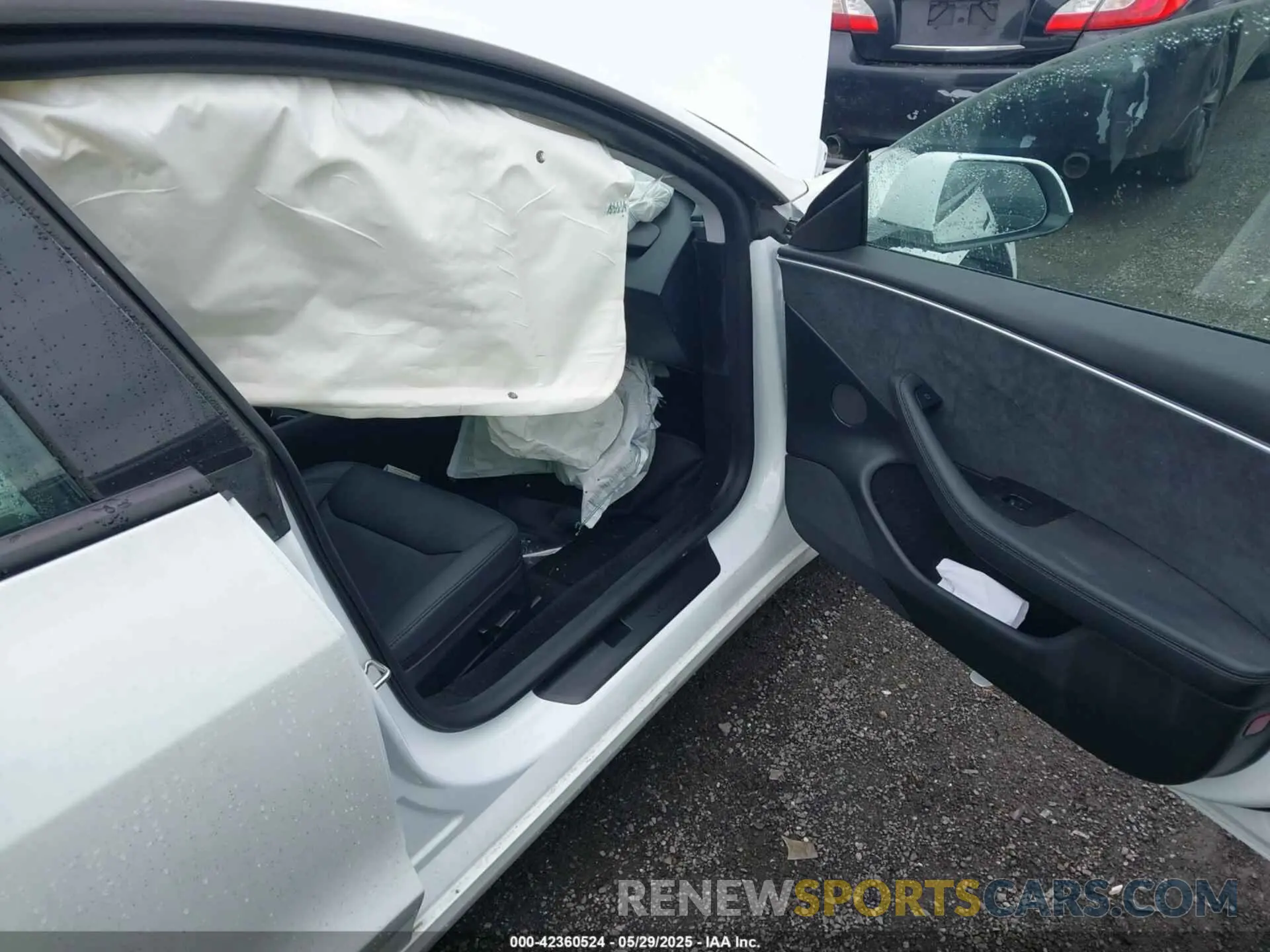 5 Photograph of a damaged car 5YJ3E1EB7RF821805 TESLA MODEL 3 2024