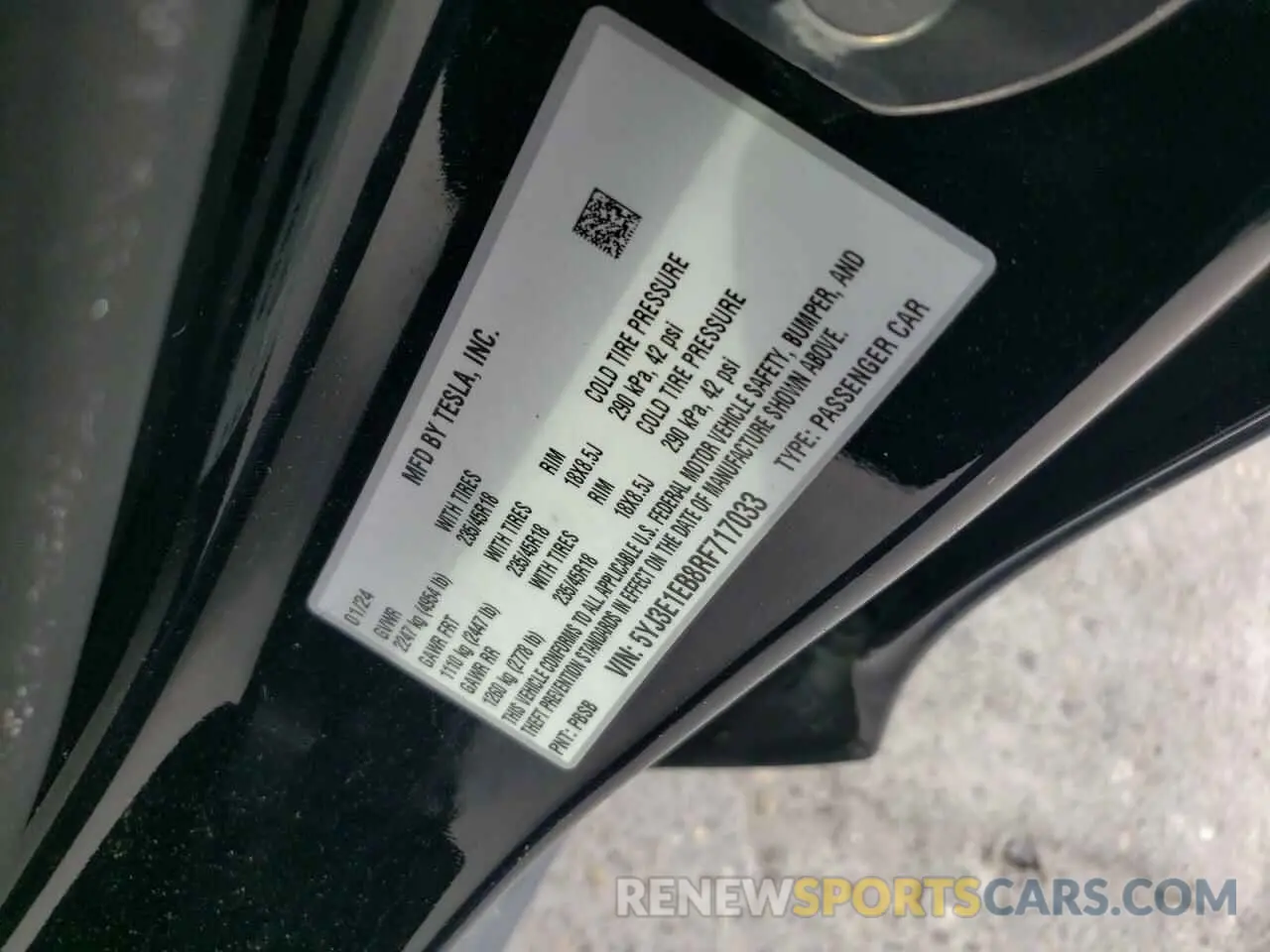 14 Photograph of a damaged car 5YJ3E1EB8RF717033 TESLA MODEL 3 2024