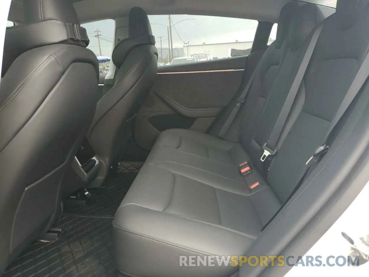 10 Photograph of a damaged car 5YJ3E1EB8RF729148 TESLA MODEL 3 2024