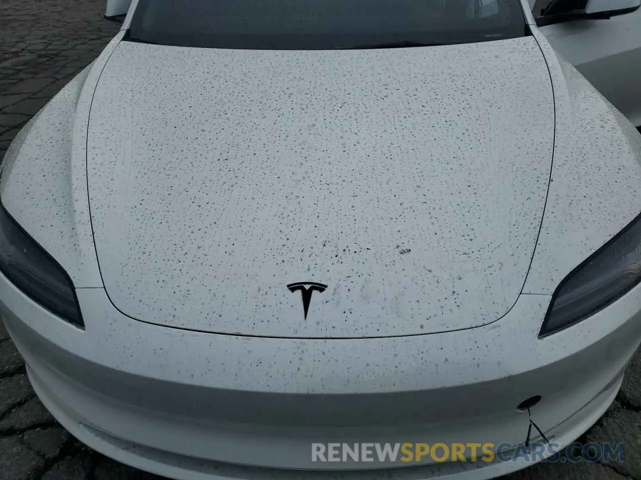 11 Photograph of a damaged car 5YJ3E1EB8RF729148 TESLA MODEL 3 2024