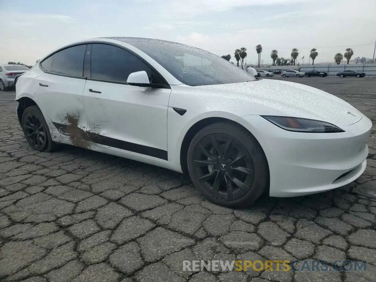 4 Photograph of a damaged car 5YJ3E1EB8RF729148 TESLA MODEL 3 2024