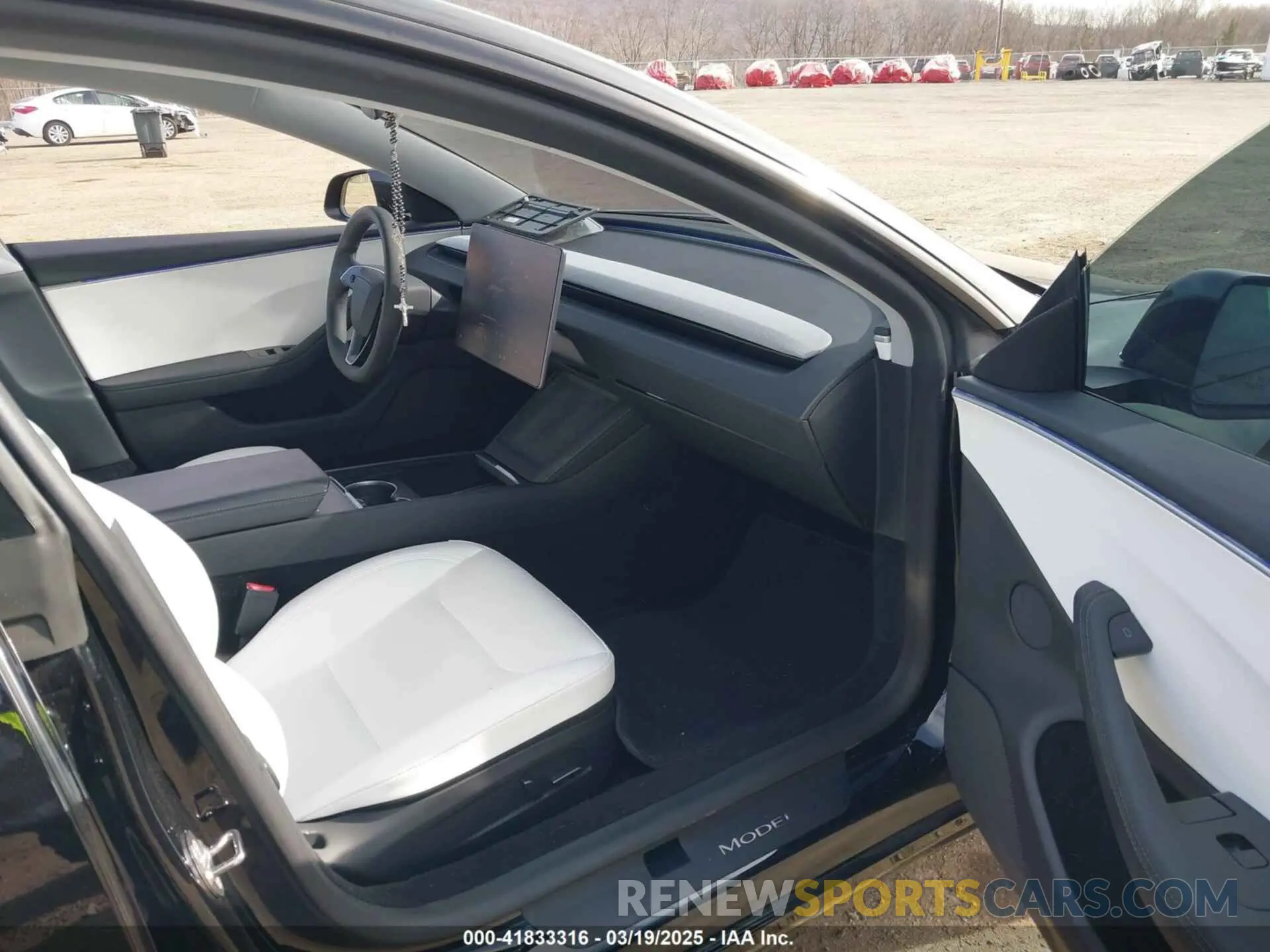 5 Photograph of a damaged car 5YJ3E1EB8RF793156 TESLA MODEL 3 2024