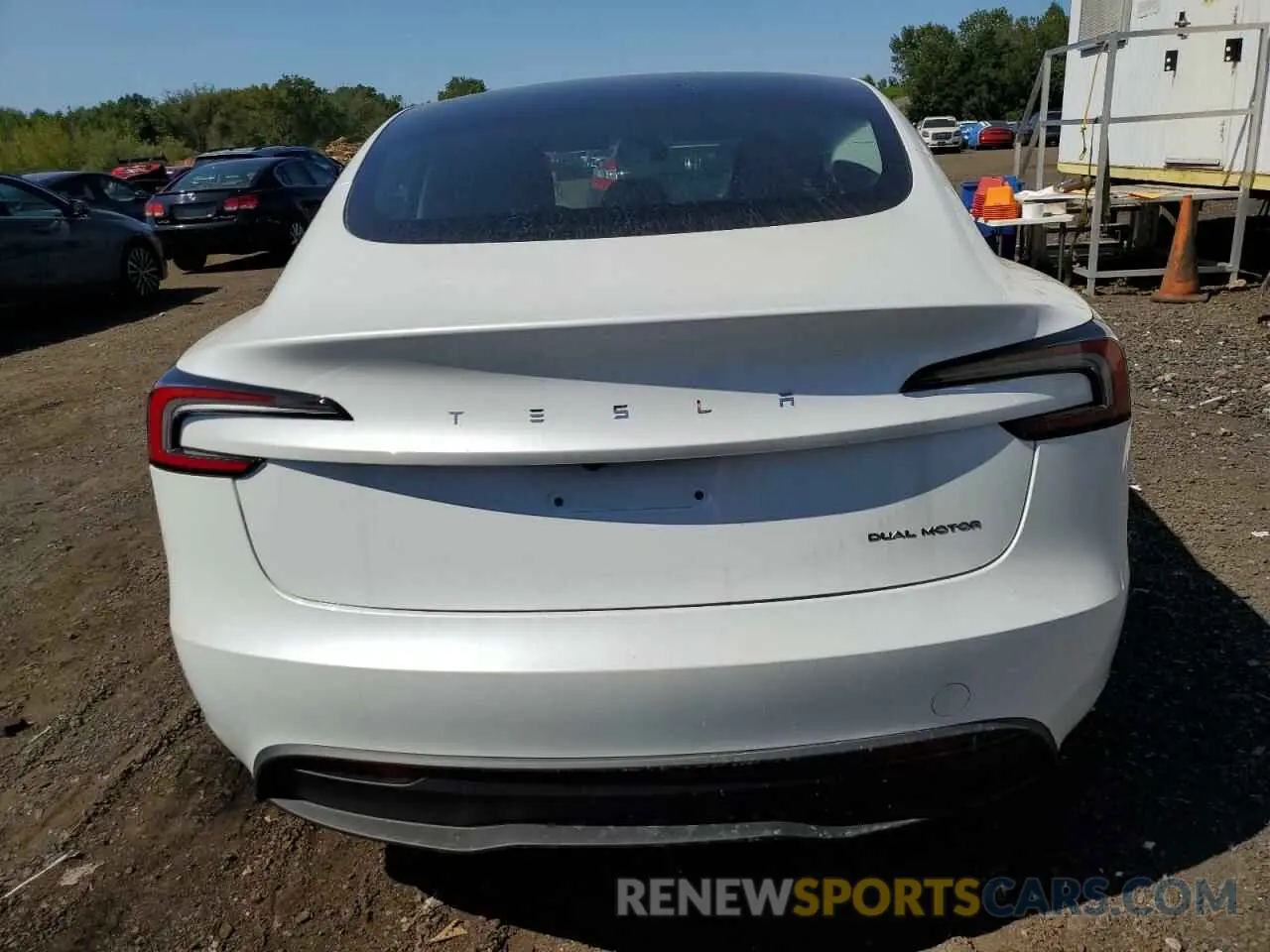 6 Photograph of a damaged car 5YJ3E1EB8RF797336 TESLA MODEL 3 2024