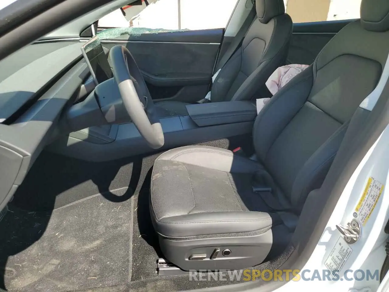 7 Photograph of a damaged car 5YJ3E1EB8RF797336 TESLA MODEL 3 2024