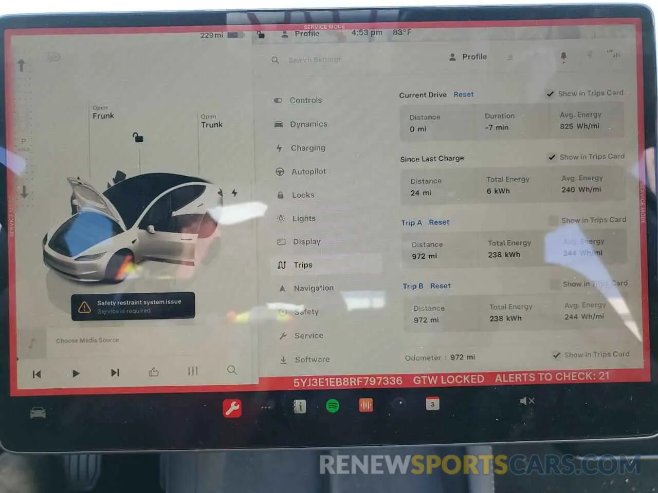 9 Photograph of a damaged car 5YJ3E1EB8RF797336 TESLA MODEL 3 2024