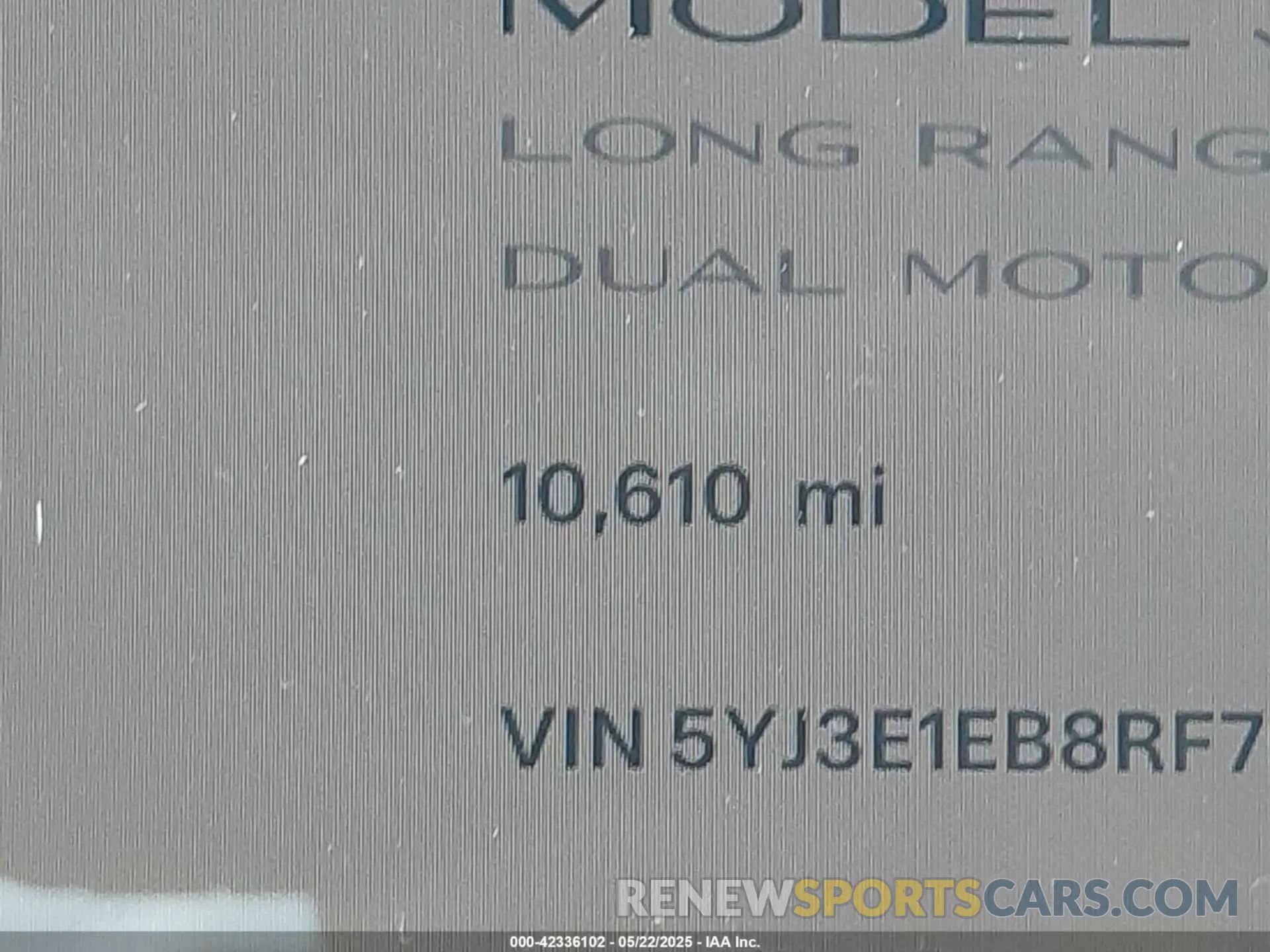 14 Photograph of a damaged car 5YJ3E1EB8RF797501 TESLA MODEL 3 2024