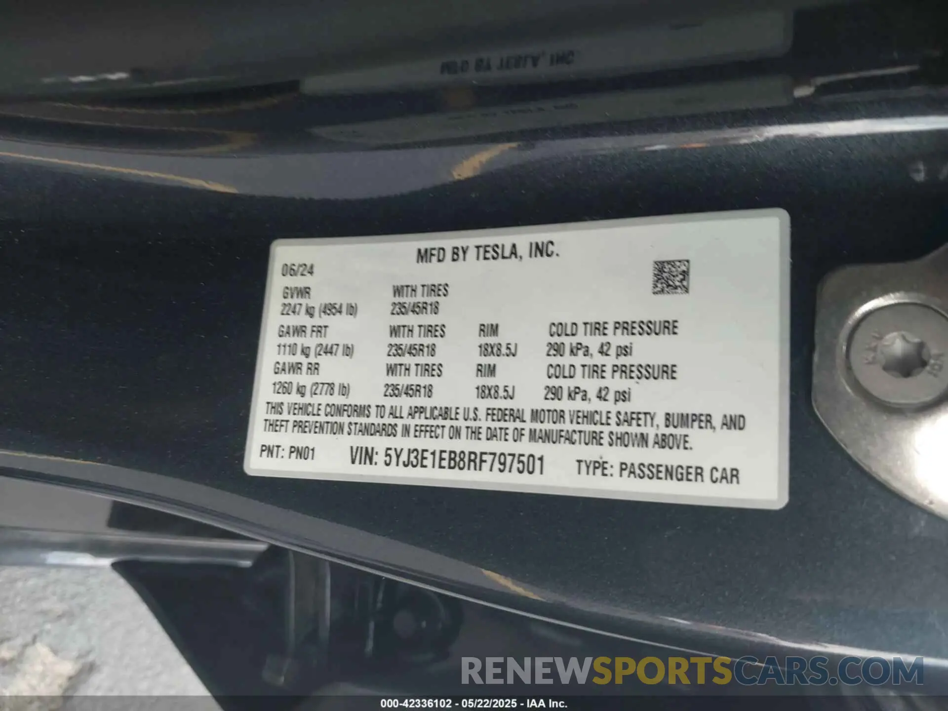 9 Photograph of a damaged car 5YJ3E1EB8RF797501 TESLA MODEL 3 2024
