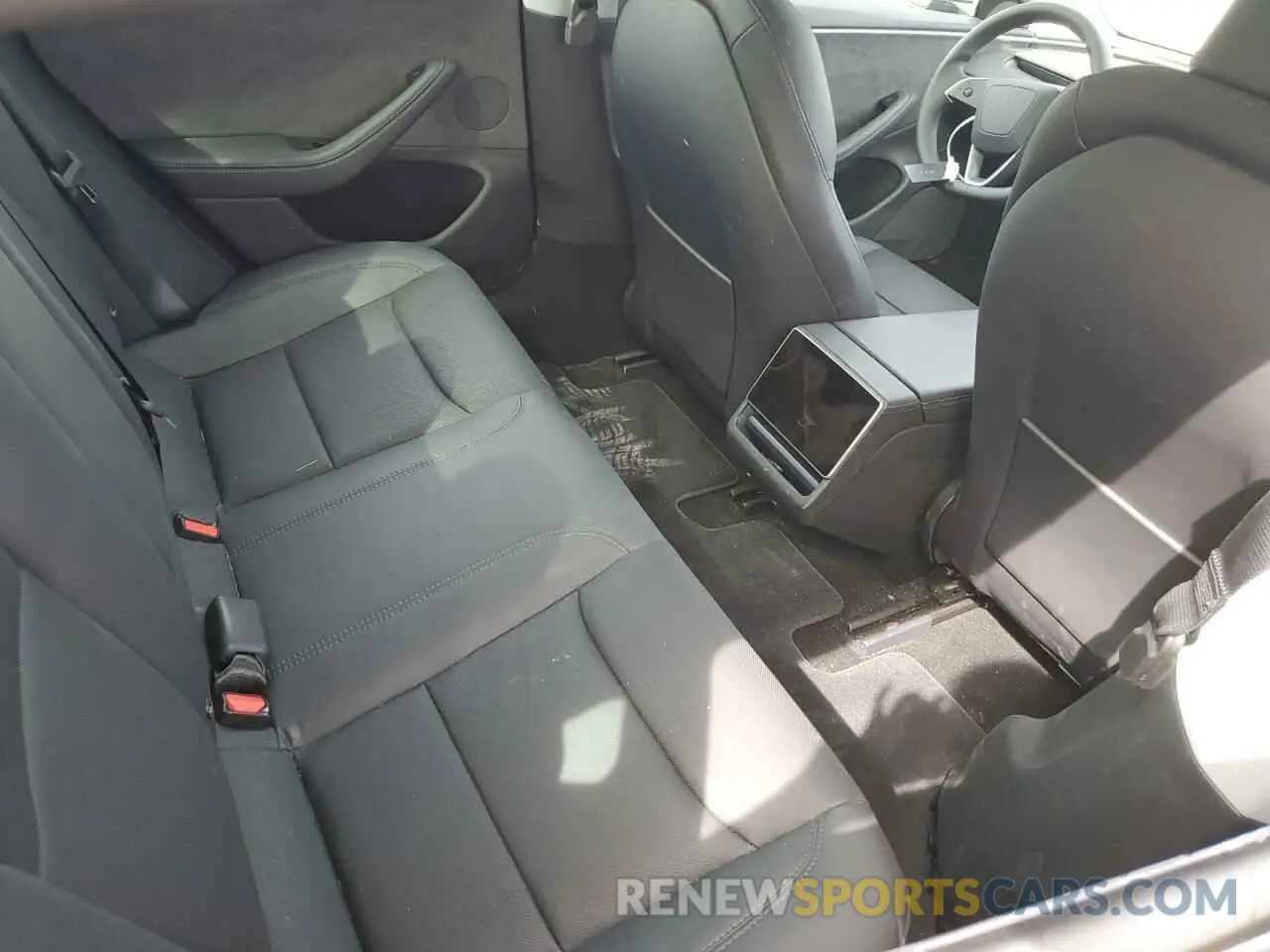 10 Photograph of a damaged car 5YJ3E1EB9RF816038 TESLA MODEL 3 2024