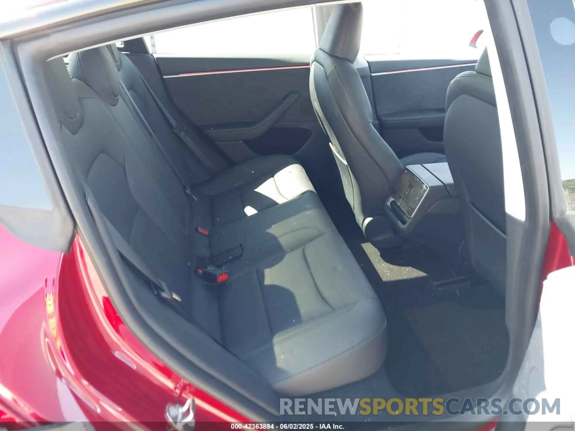 8 Photograph of a damaged car 5YJ3E1EBXRF818333 TESLA MODEL 3 2024