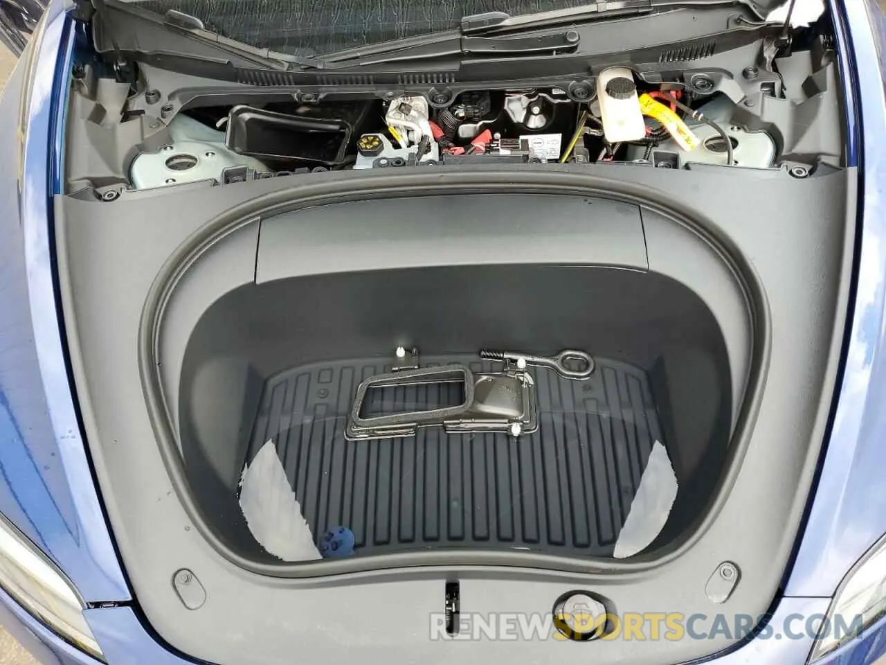 11 Photograph of a damaged car 5YJ3E1ET0RF829432 TESLA MODEL 3 2024