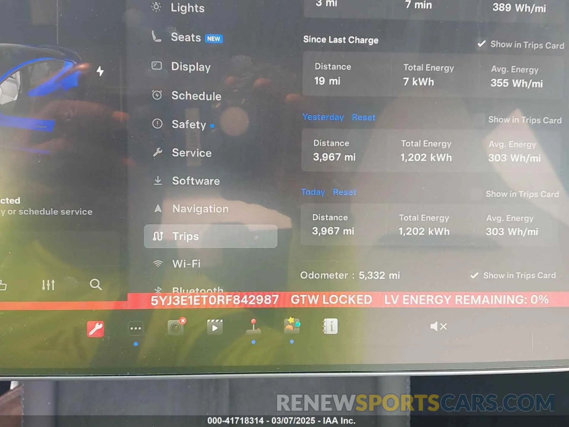 15 Photograph of a damaged car 5YJ3E1ET0RF842987 TESLA MODEL 3 2024