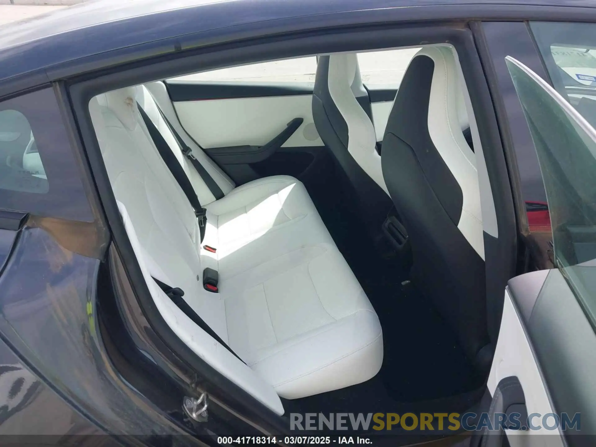 8 Photograph of a damaged car 5YJ3E1ET0RF842987 TESLA MODEL 3 2024