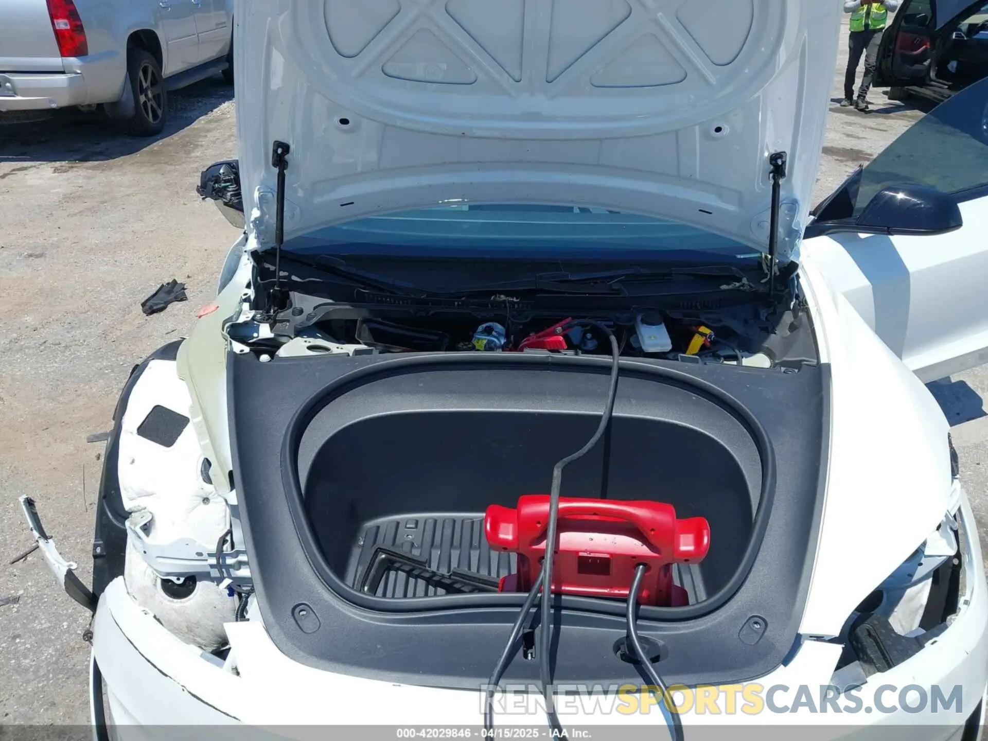 10 Photograph of a damaged car 5YJ3E1ET0RF885497 TESLA MODEL 3 2024