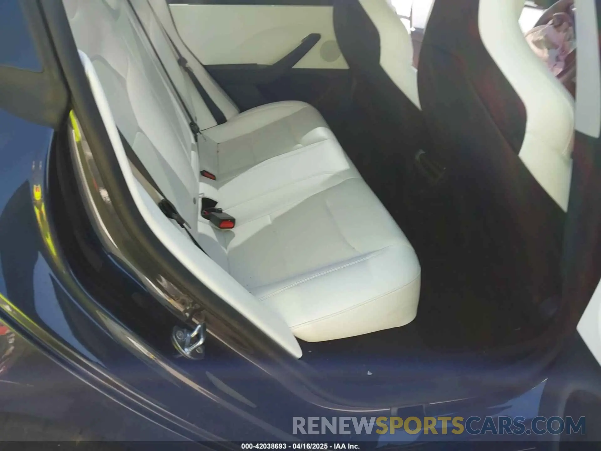 8 Photograph of a damaged car 5YJ3E1ET0RF900709 TESLA MODEL 3 2024