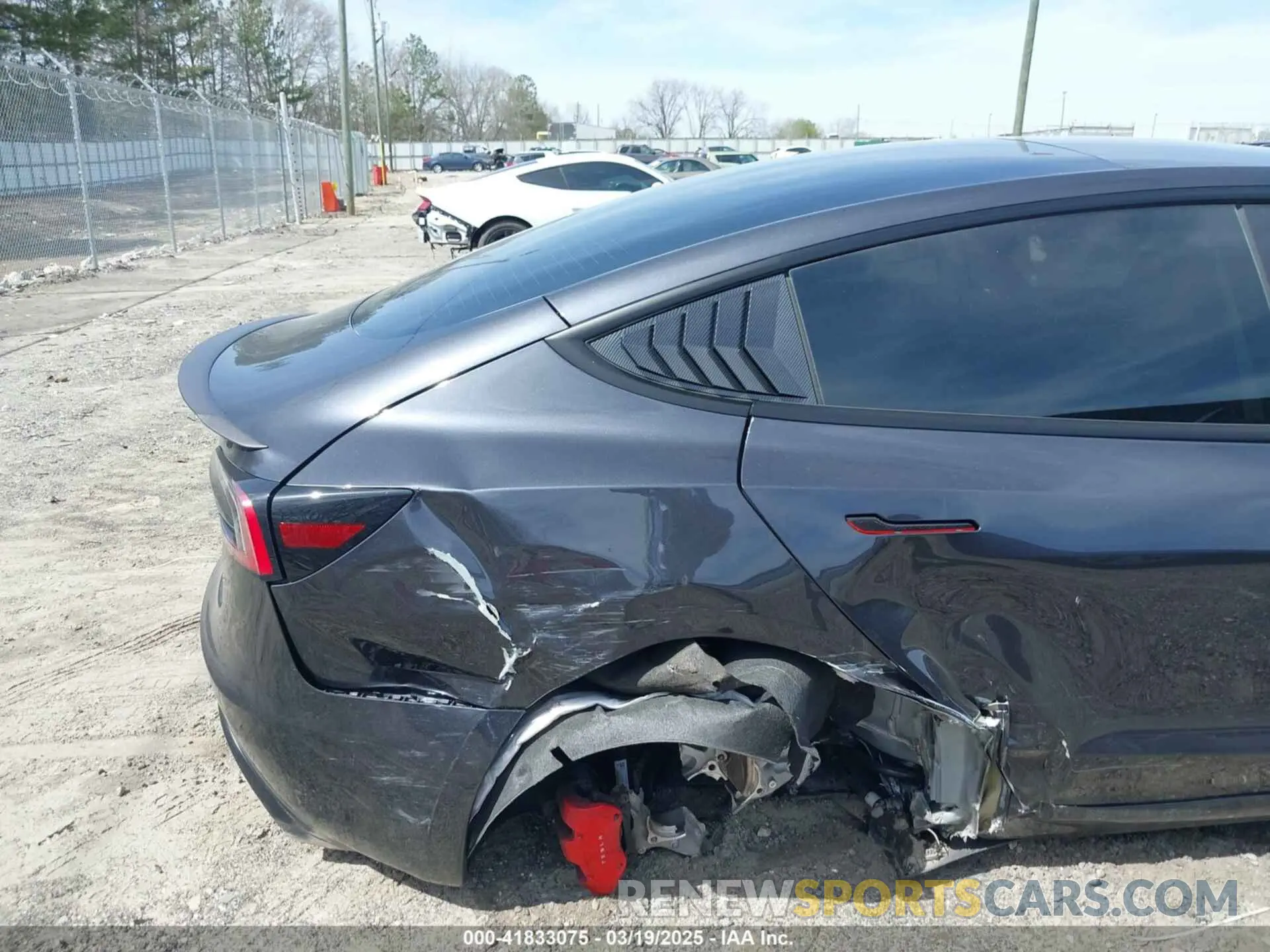 6 Фотография поврежденного автомобиля 5YJ3E1ET1RF830749 TESLA MODEL 3 2024