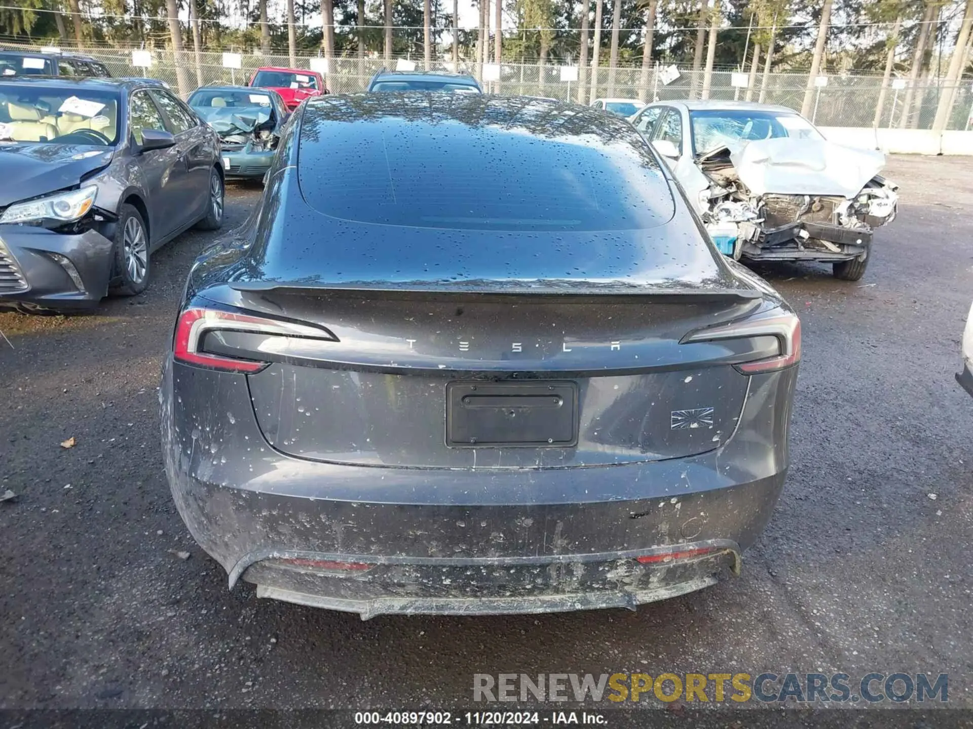 15 Фотография поврежденного автомобиля 5YJ3E1ET2RF796238 TESLA MODEL 3 2024