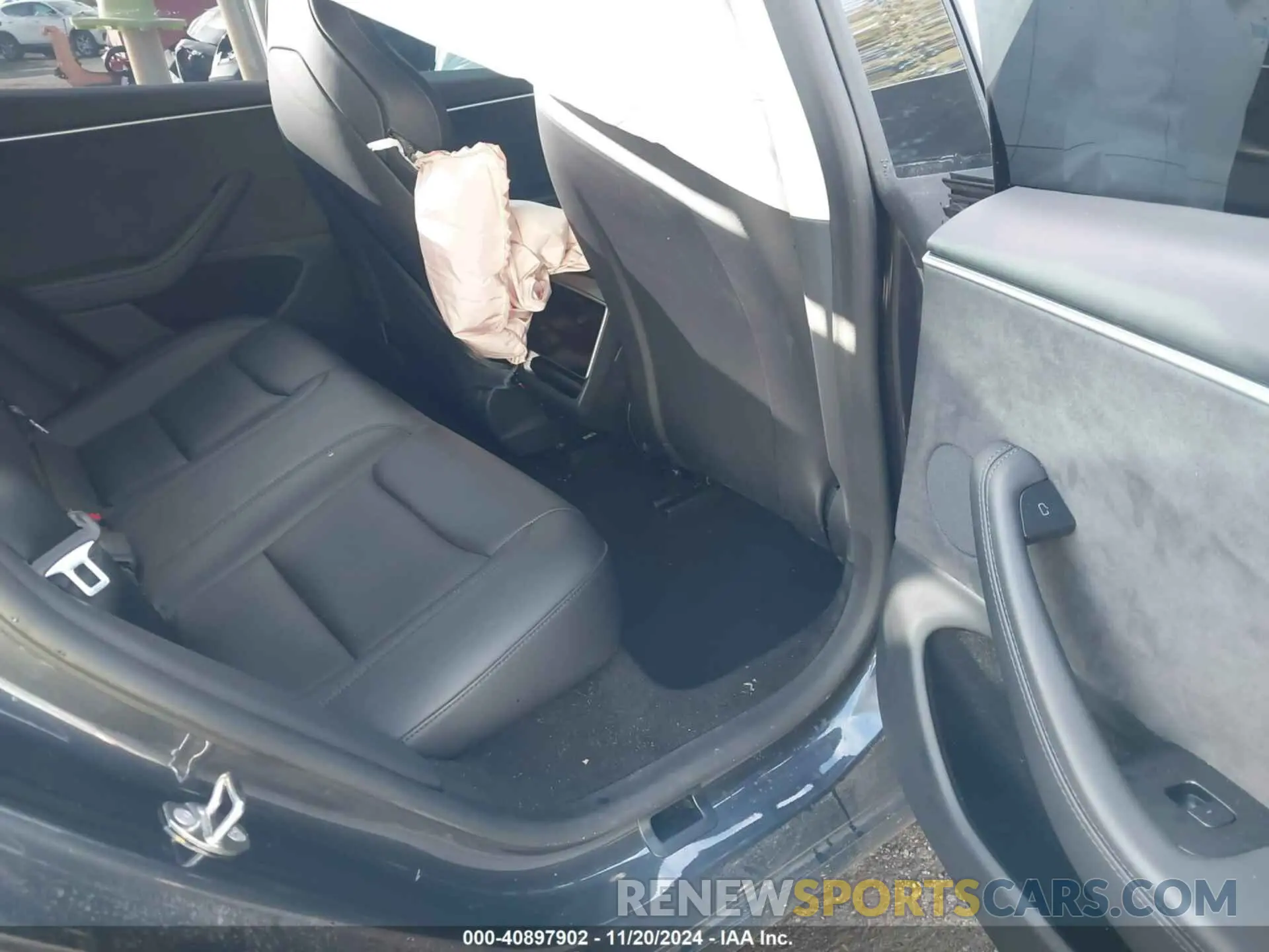 8 Фотография поврежденного автомобиля 5YJ3E1ET2RF796238 TESLA MODEL 3 2024