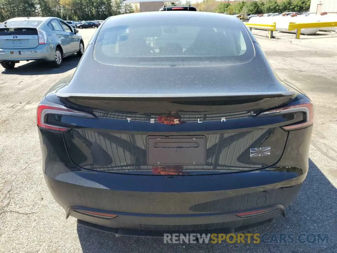 6 Photograph of a damaged car 5YJ3E1ET2RF891298 TESLA MODEL 3 2024