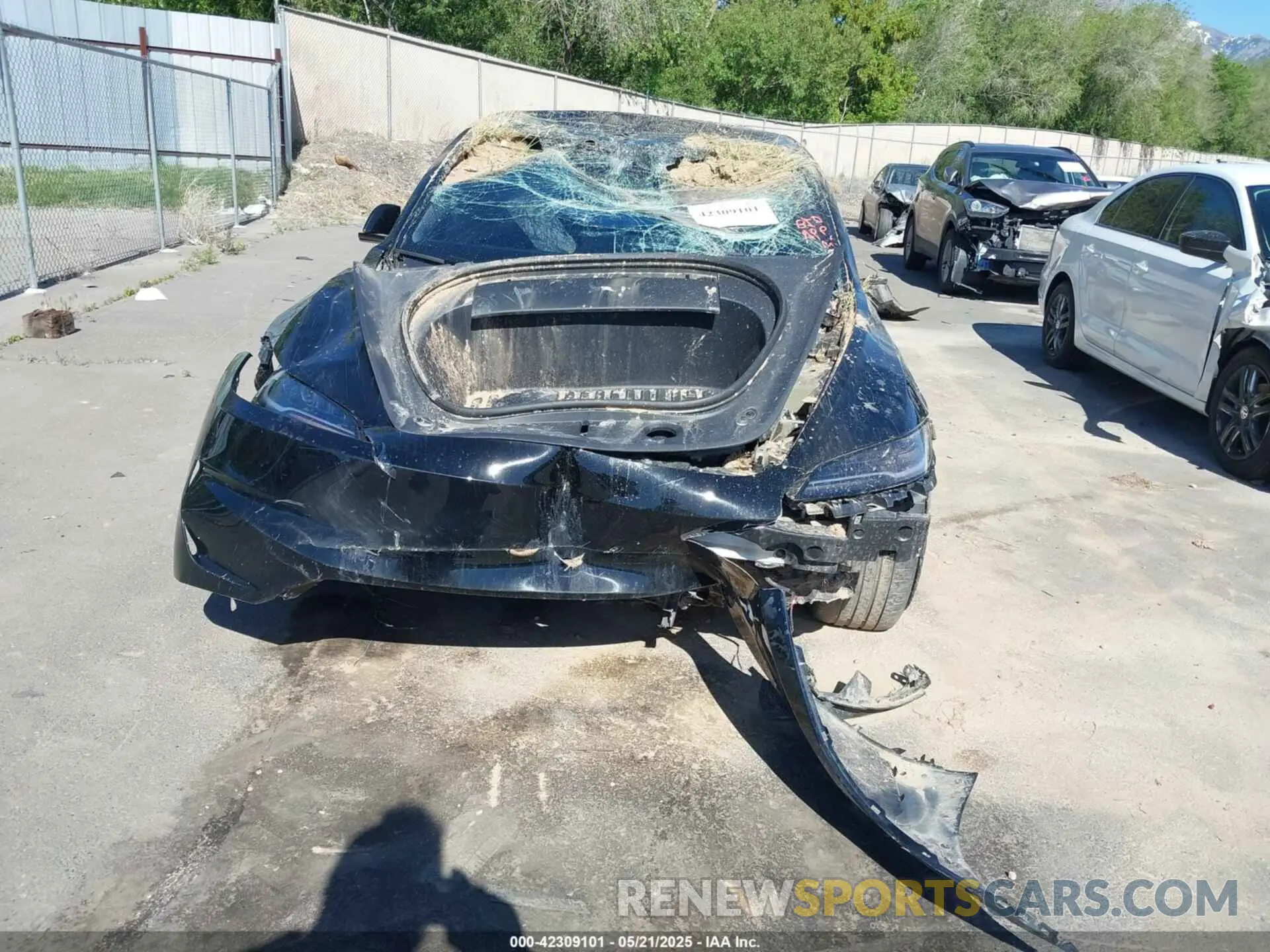 12 Фотография поврежденного автомобиля 5YJ3E1ET3RF789461 TESLA MODEL 3 2024