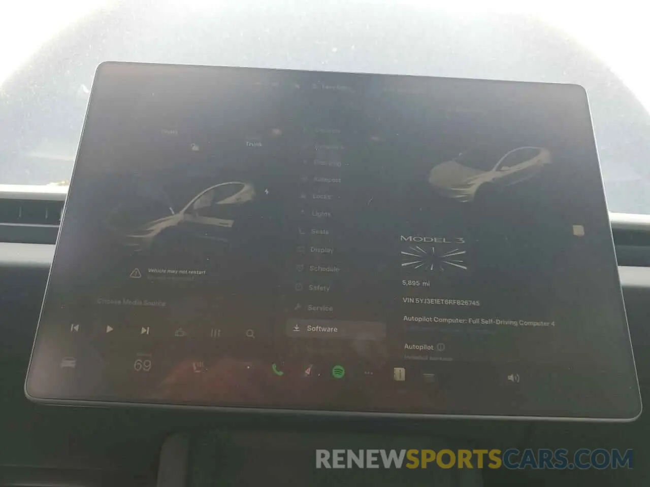 9 Photograph of a damaged car 5YJ3E1ET6RF826745 TESLA MODEL 3 2024