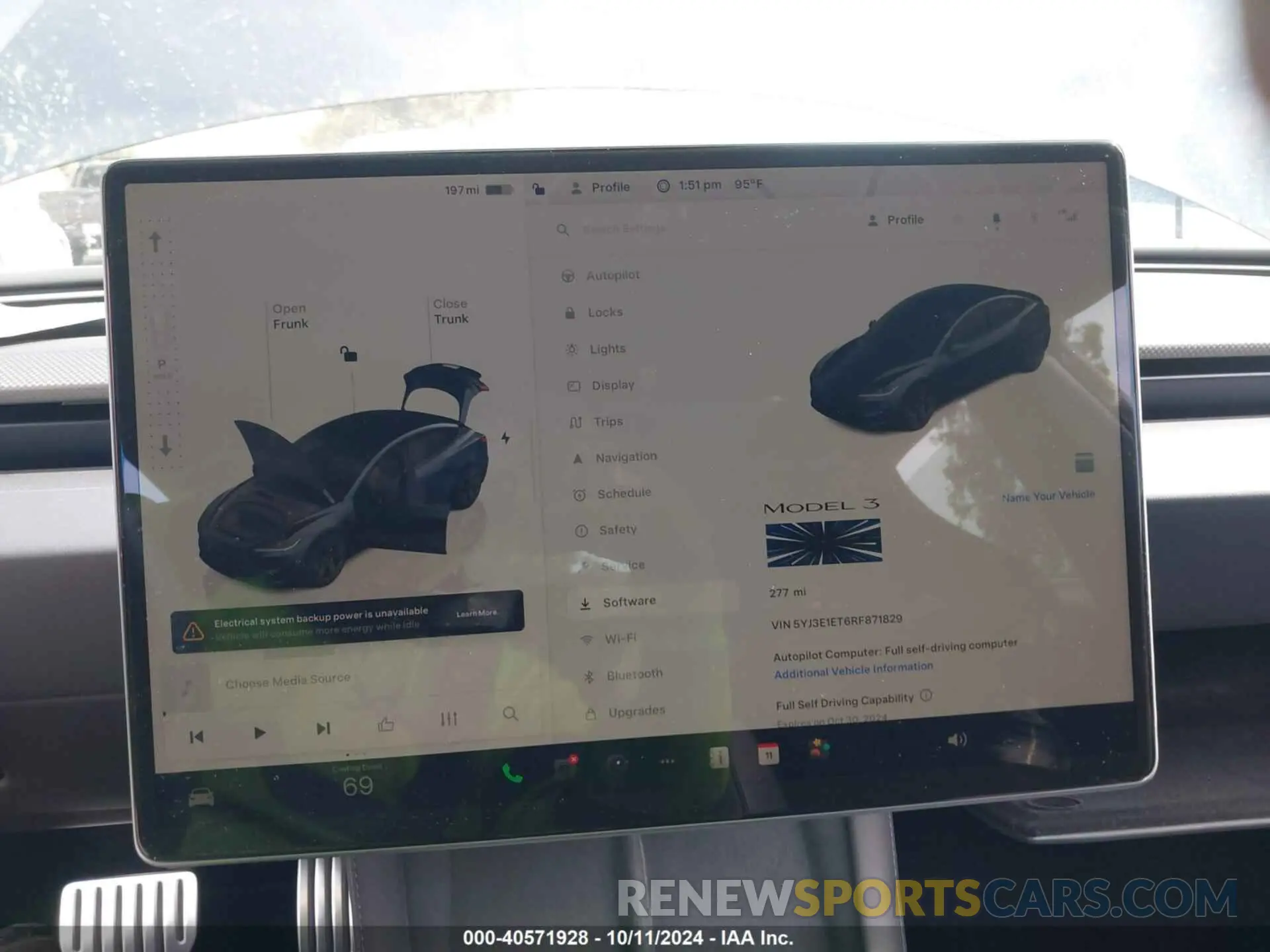 18 Фотография поврежденного автомобиля 5YJ3E1ET6RF871829 TESLA MODEL 3 2024