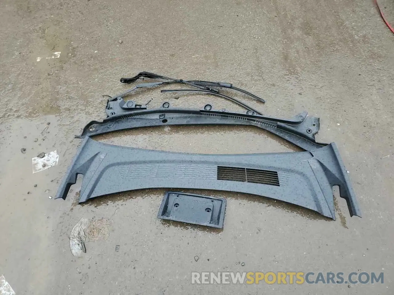 12 Photograph of a damaged car 5YJ3E1ET7RF784070 TESLA MODEL 3 2024