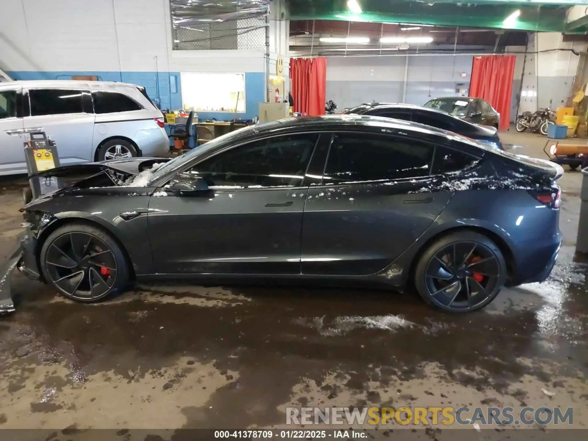 14 Photograph of a damaged car 5YJ3E1ET7RF865151 TESLA MODEL 3 2024