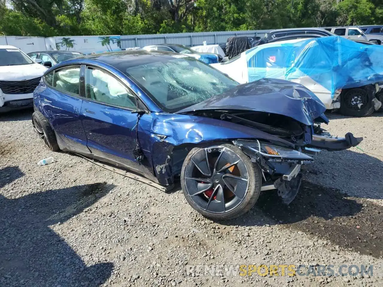 4 Фотография поврежденного автомобиля 5YJ3E1ET9RF769554 TESLA MODEL 3 2024