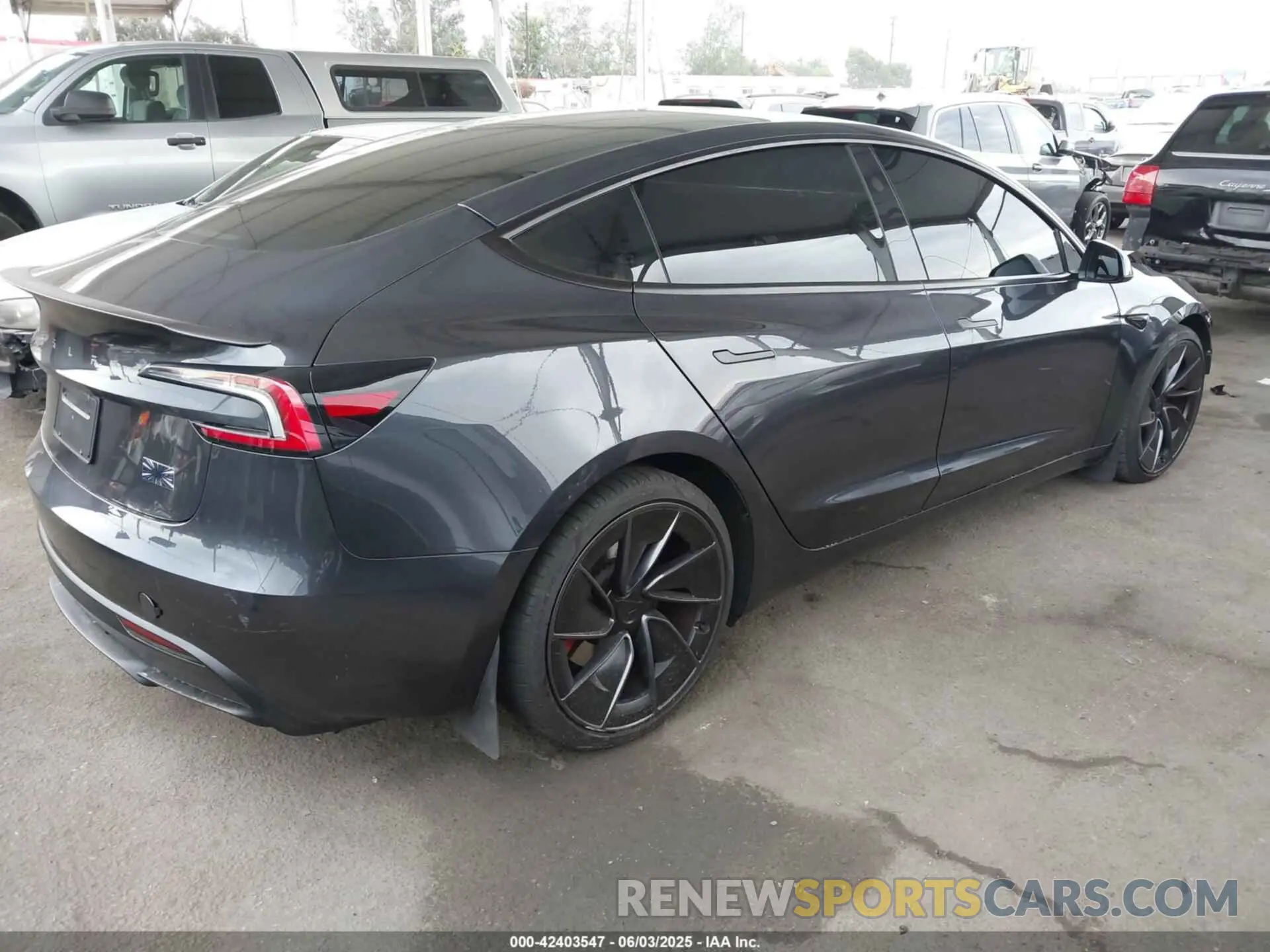 4 Photograph of a damaged car 5YJ3E1ETXRF808376 TESLA MODEL 3 2024