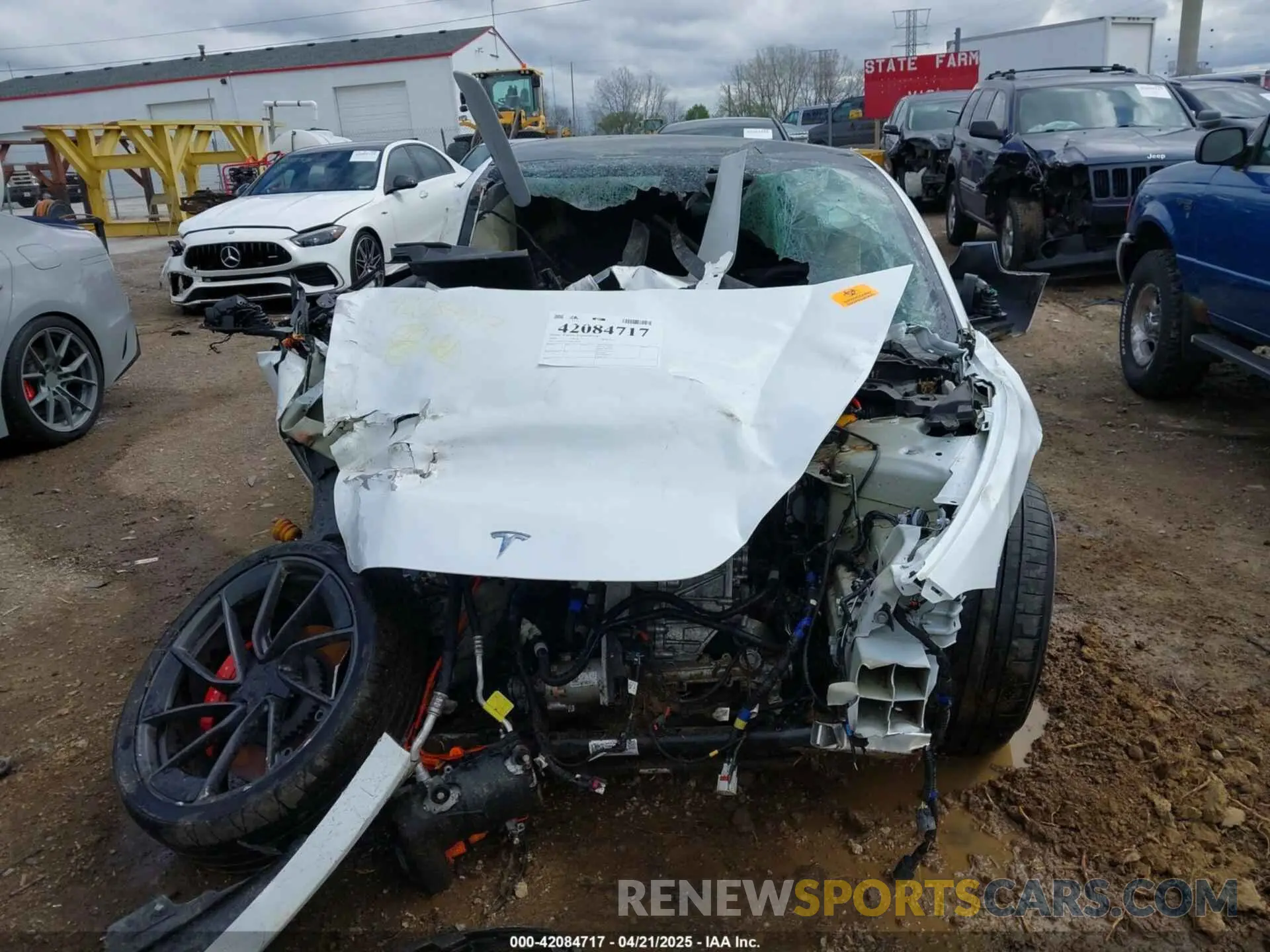 12 Фотография поврежденного автомобиля 5YJ3E1ETXRF820656 TESLA MODEL 3 2024