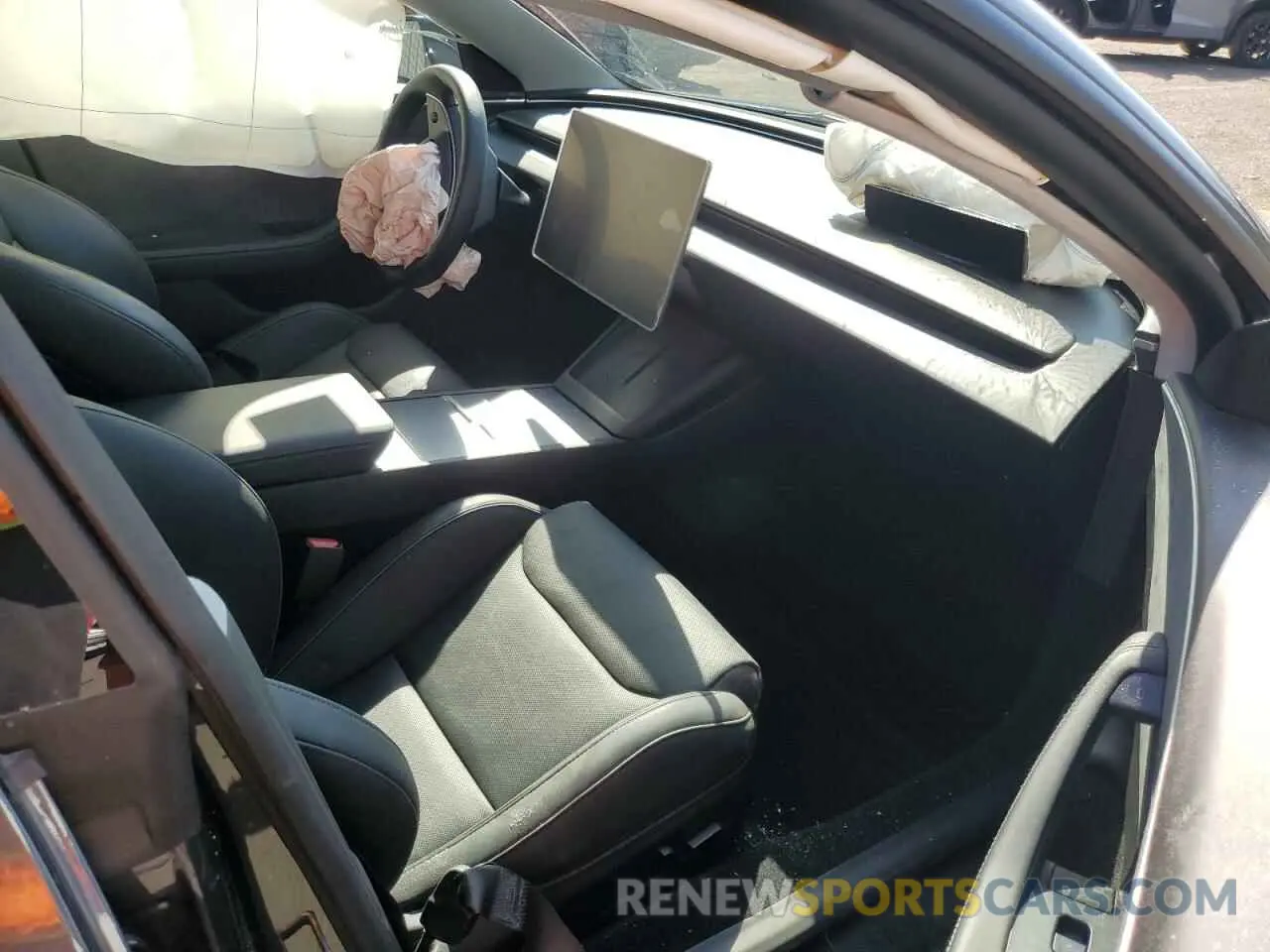 8 Фотография поврежденного автомобиля 5YJ3E1ETXRF855391 TESLA MODEL 3 2024